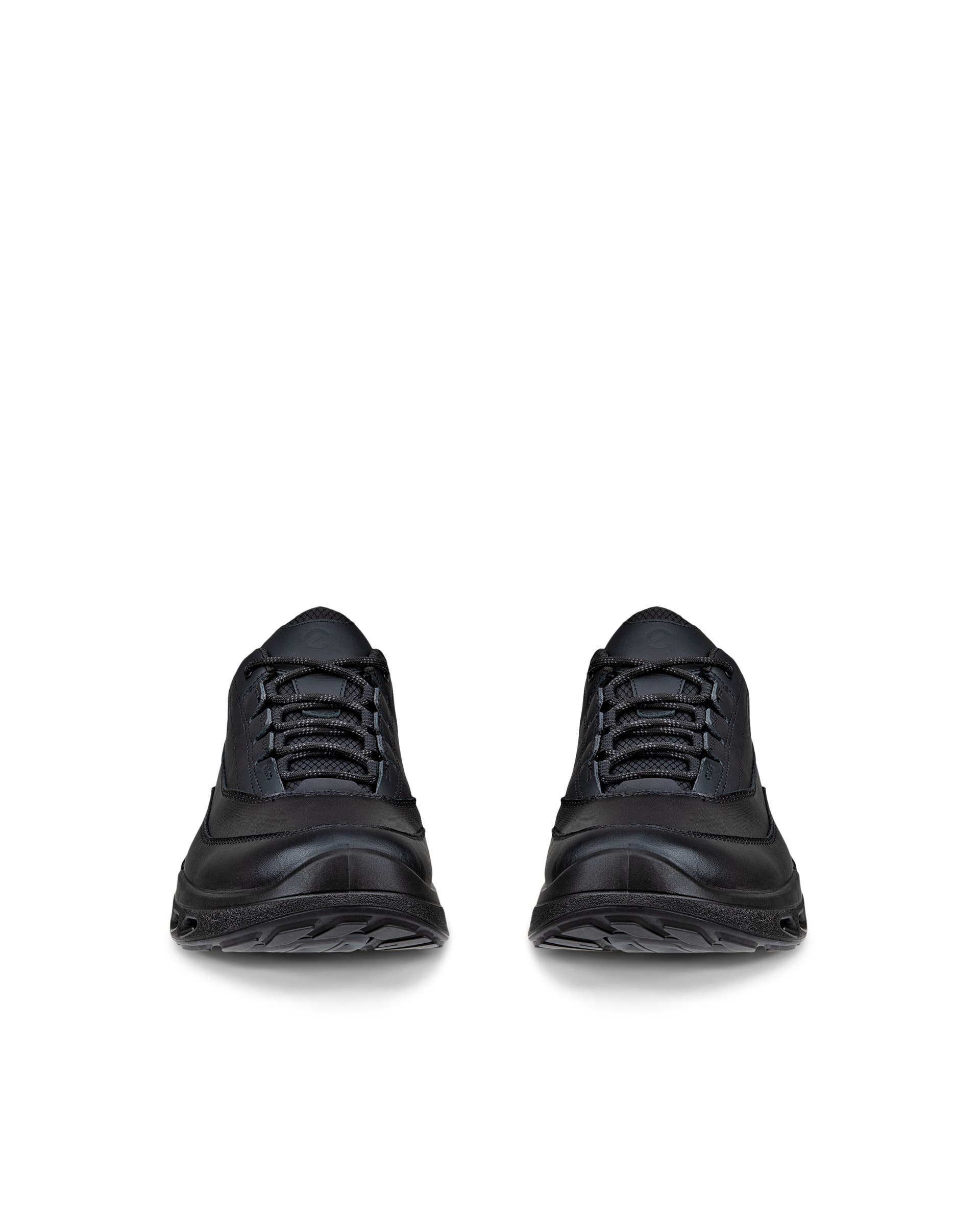 ECCO® BIOM 720 baskets en cuir Gore-Tex pour homme - Noir - Front pair
