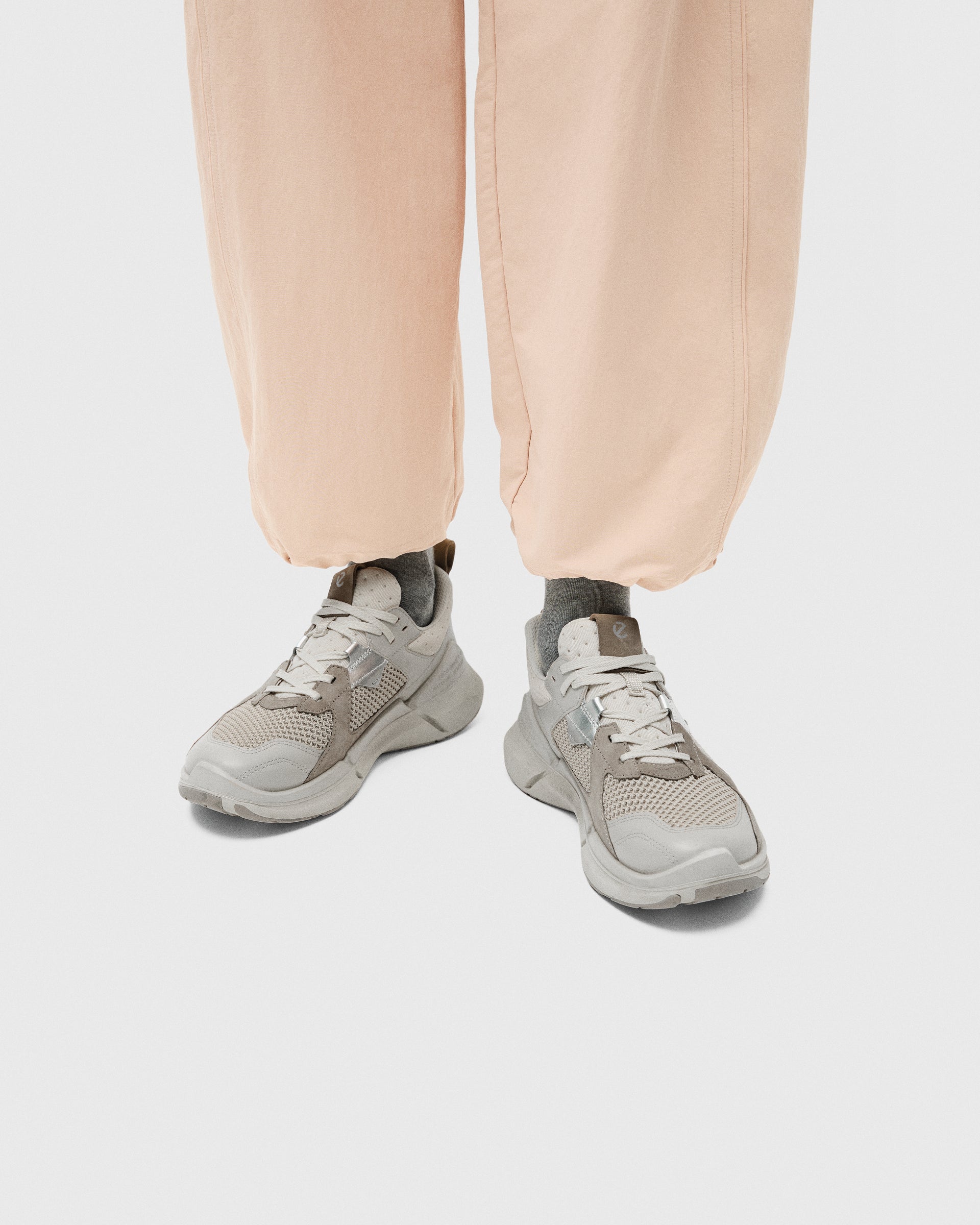 ECCO BIOM 2.2 TEX LEA - Grey - Lifestyle image-1