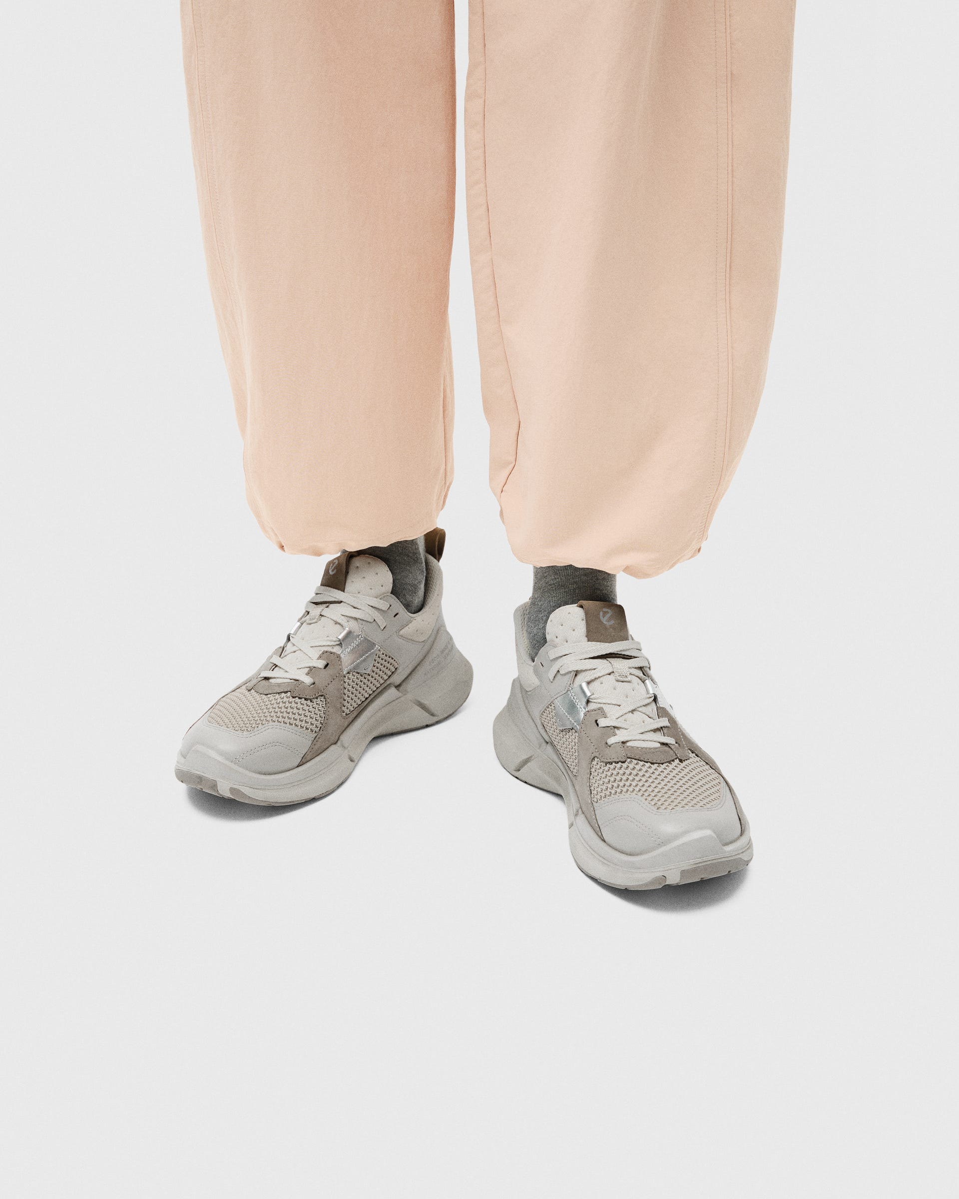 ECCO BIOM 2.2 WOMEN'S SNEAKER - Grey - Lifestyle image-1