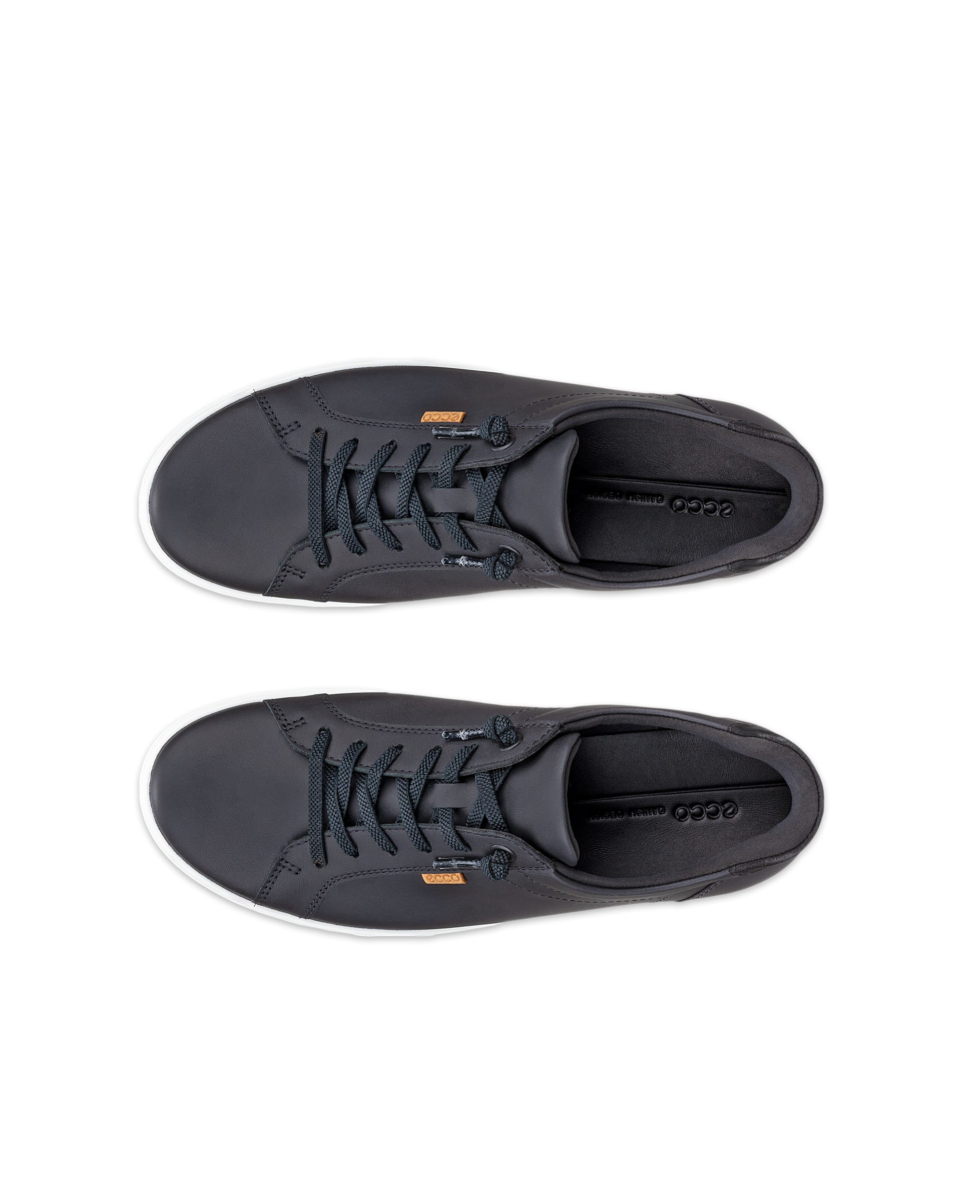 Women's ECCO® SOFT 7 Leather Trainer - Black - Outside