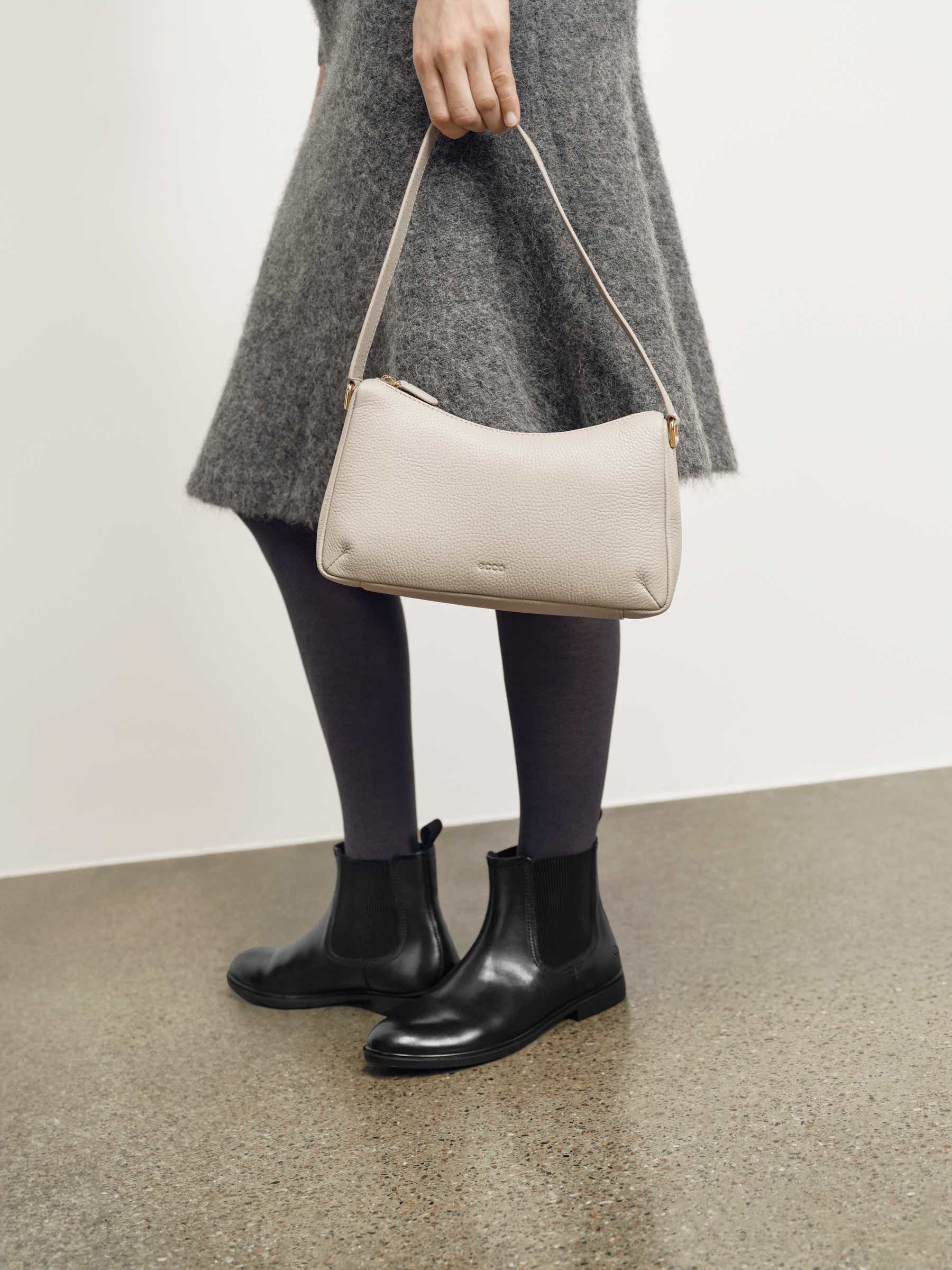 ECCO Dress Classic 15 Chelsea - Black - Lifestyle image-1