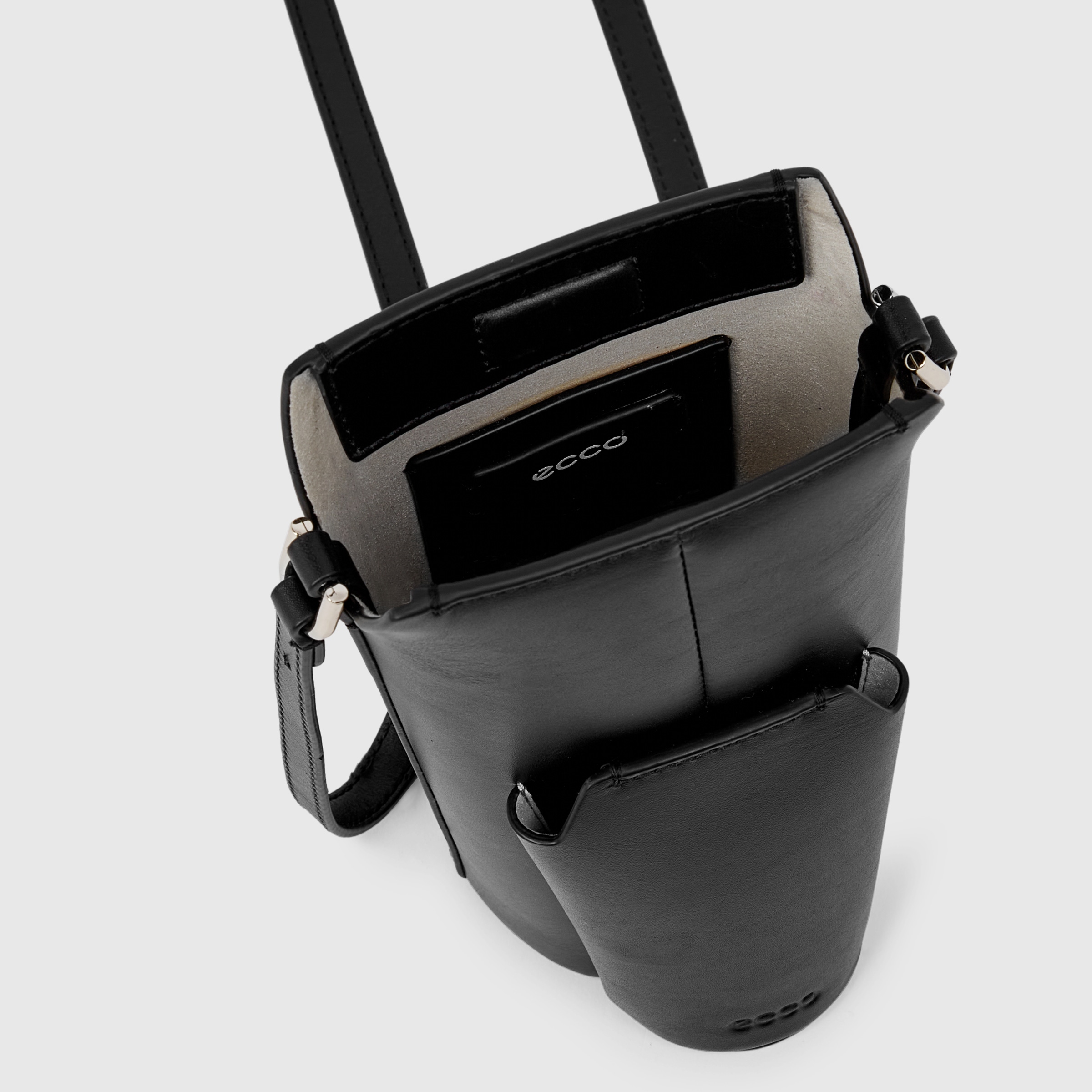 バッグ・カバンその他 Letty Signature 3-Way Double Pocket Crossbody Bag for Men an 1209_R188_front_c5a7db79-37a0-