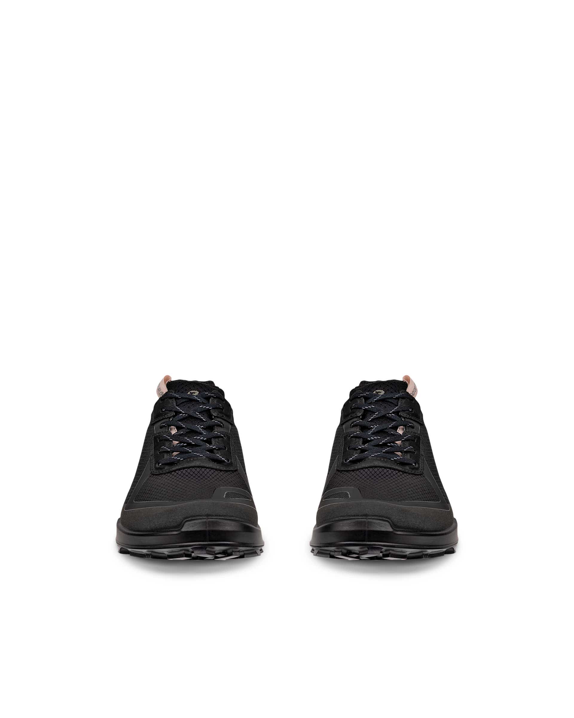 ECCO® Biom 2.1 X Country női Gore-Tex textil terepfutó cipő - Fekete - Front pair