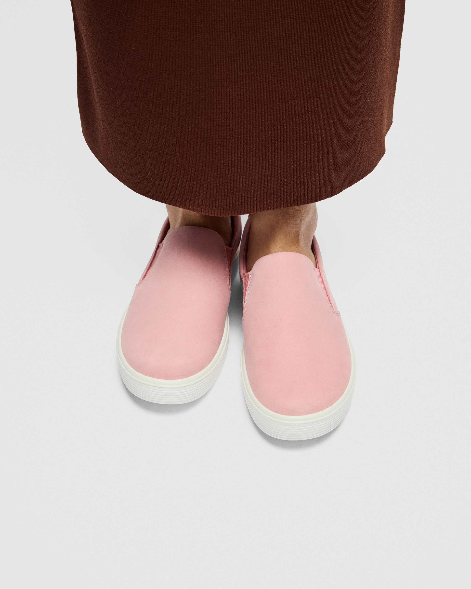 ECCO® Soft 60 női nubuk sneaker - Rózsaszín - Lifestyle image-1