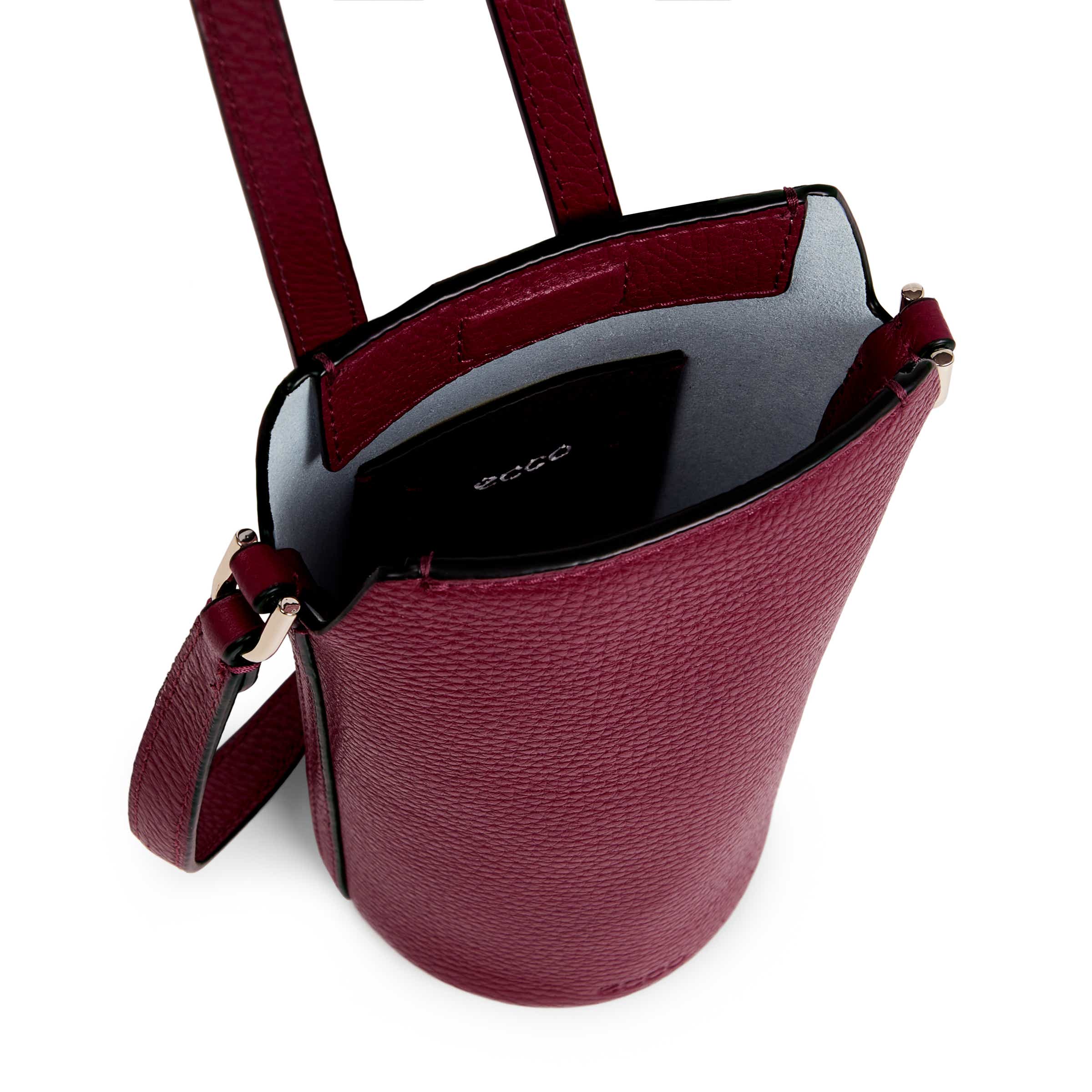 ECCO® Pot Wet Leather Crossbody Bag - Red - Inside