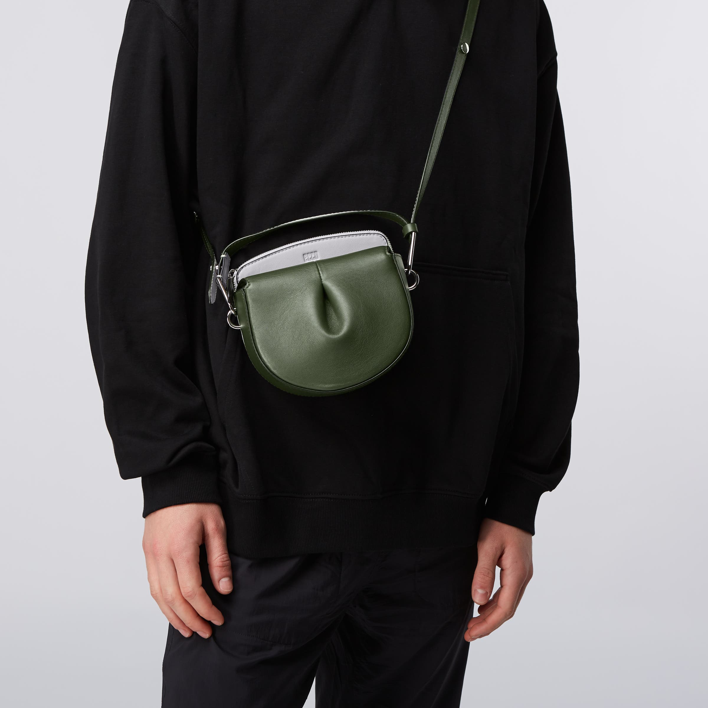 ECCO® E-Spot Leather Saddle Bag - Green - Modelshot-1