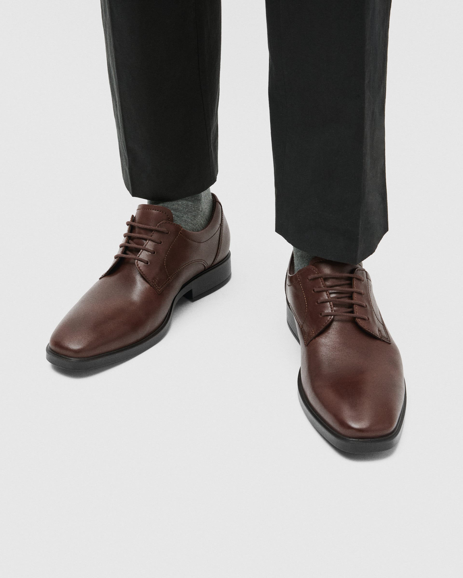 Męskie skórzane półbuty derby ECCO® METROPOLE MILAN - Brązowy - Lifestyle image-1