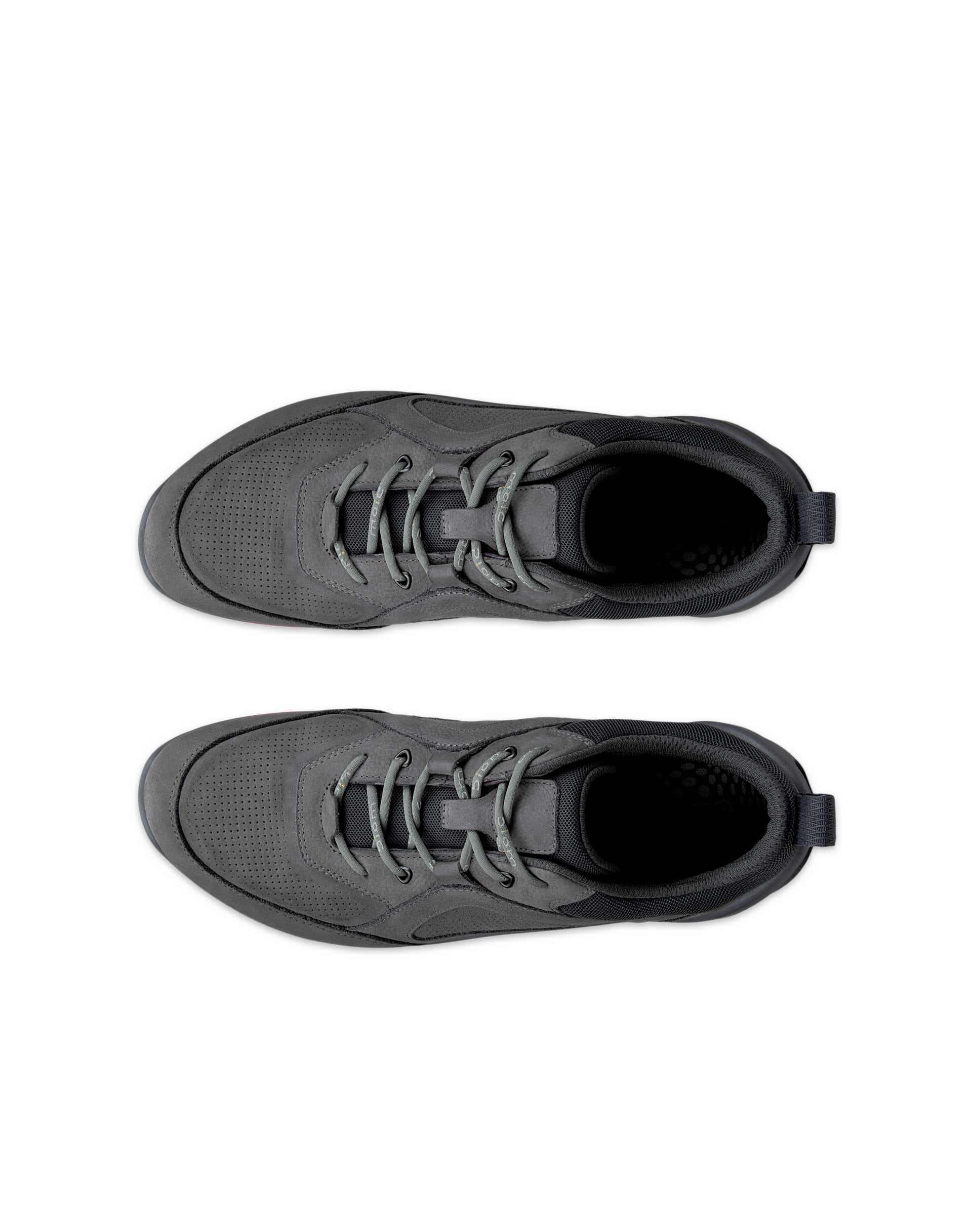 ECCO® BIOM ENERGI baskets en nubuck pour homme - Gris - Top left pair