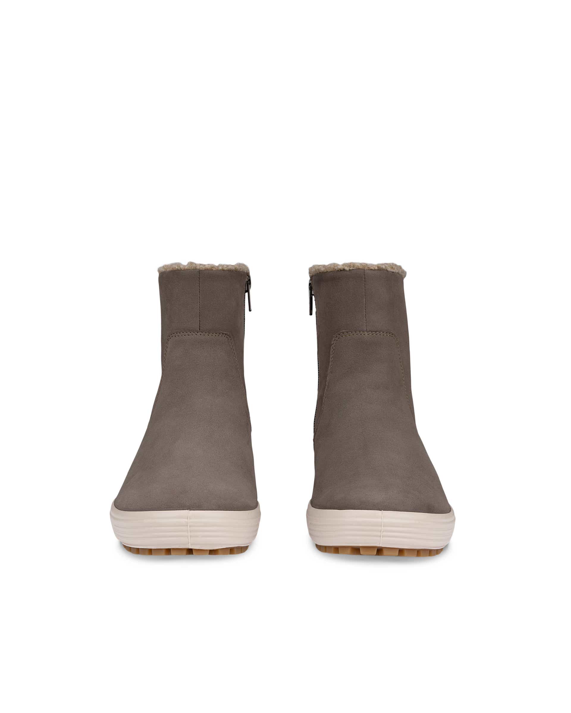 ECCO® SOFT 7 Damen Halbhoher Stiefel aus Nubukleder - Braun - Front pair
