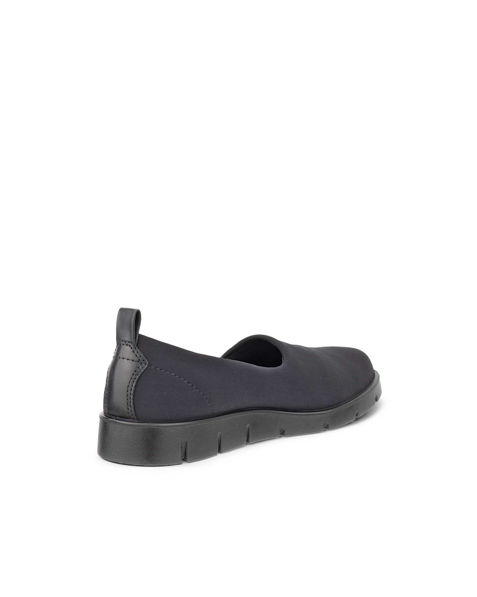Ženski slip-on čevlji iz blaga ECCO® Bella - Črna - Back