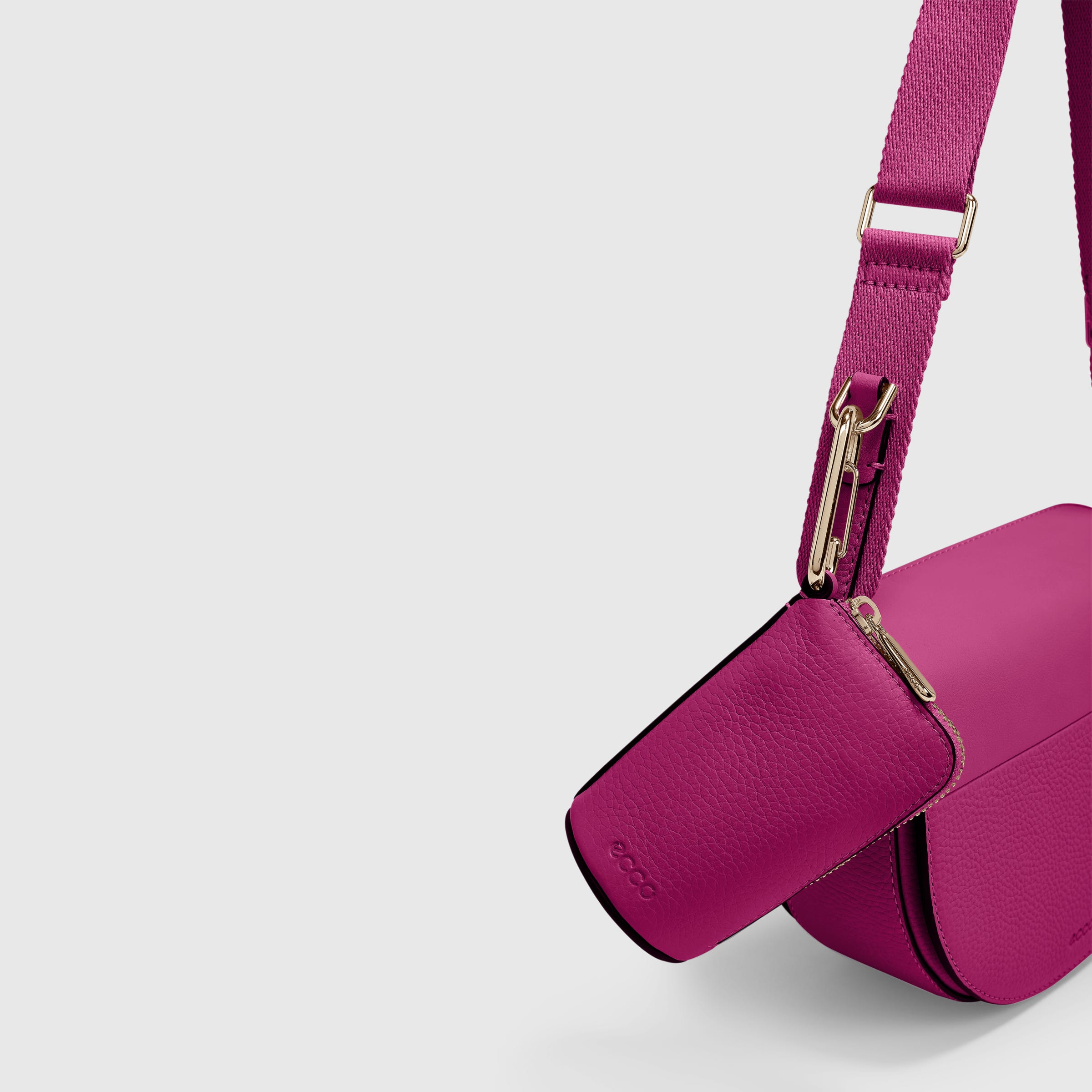 ECCO Textureblock Saddle Bag - Purple - Detail-2