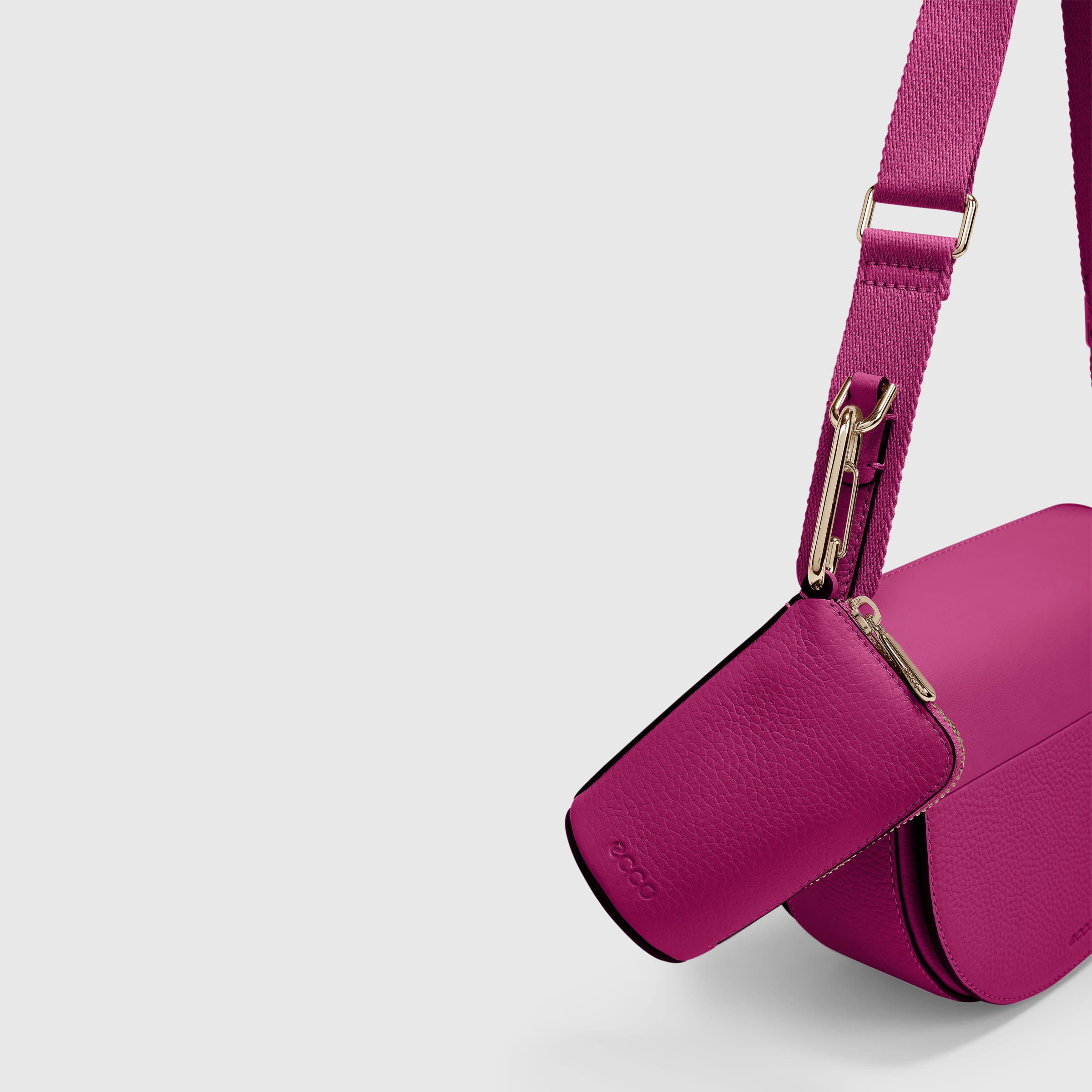 ECCO Textureblock Saddle Bag - Purple - Detail-2