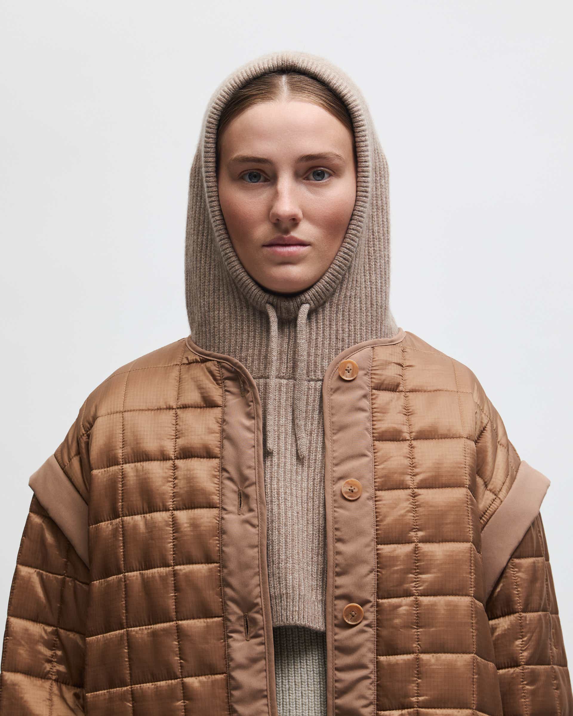 ECCO® Beanie Mössa dam - Brun - Lifestyle image-1