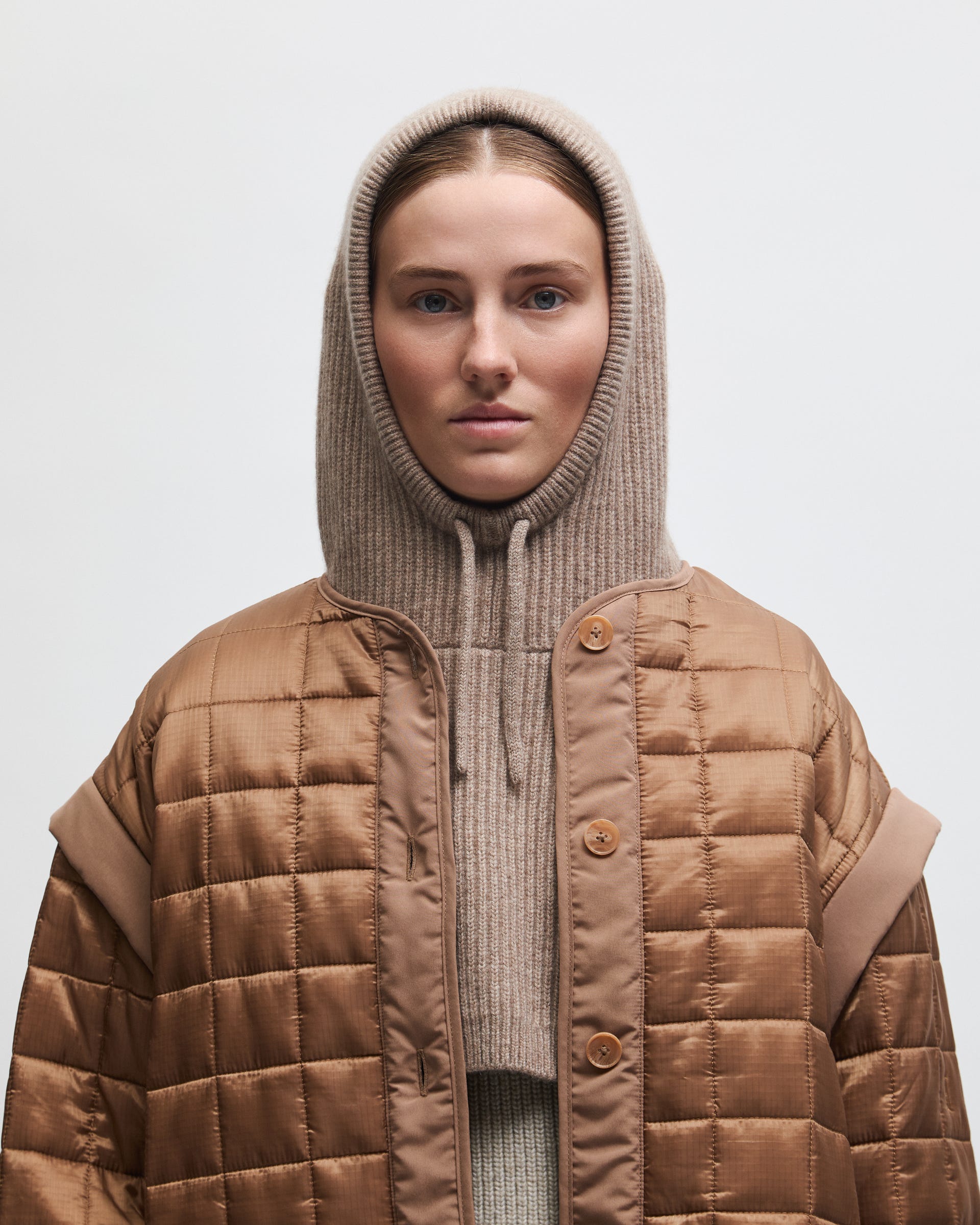 ECCO® Beanie Mössa dam - Brun - Lifestyle image-1