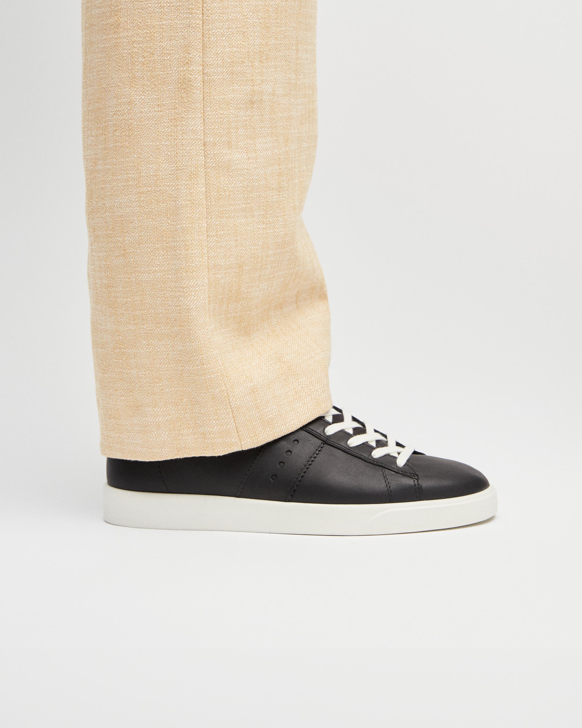ECCO STREET LITE - Svart - Lifestyle image-1