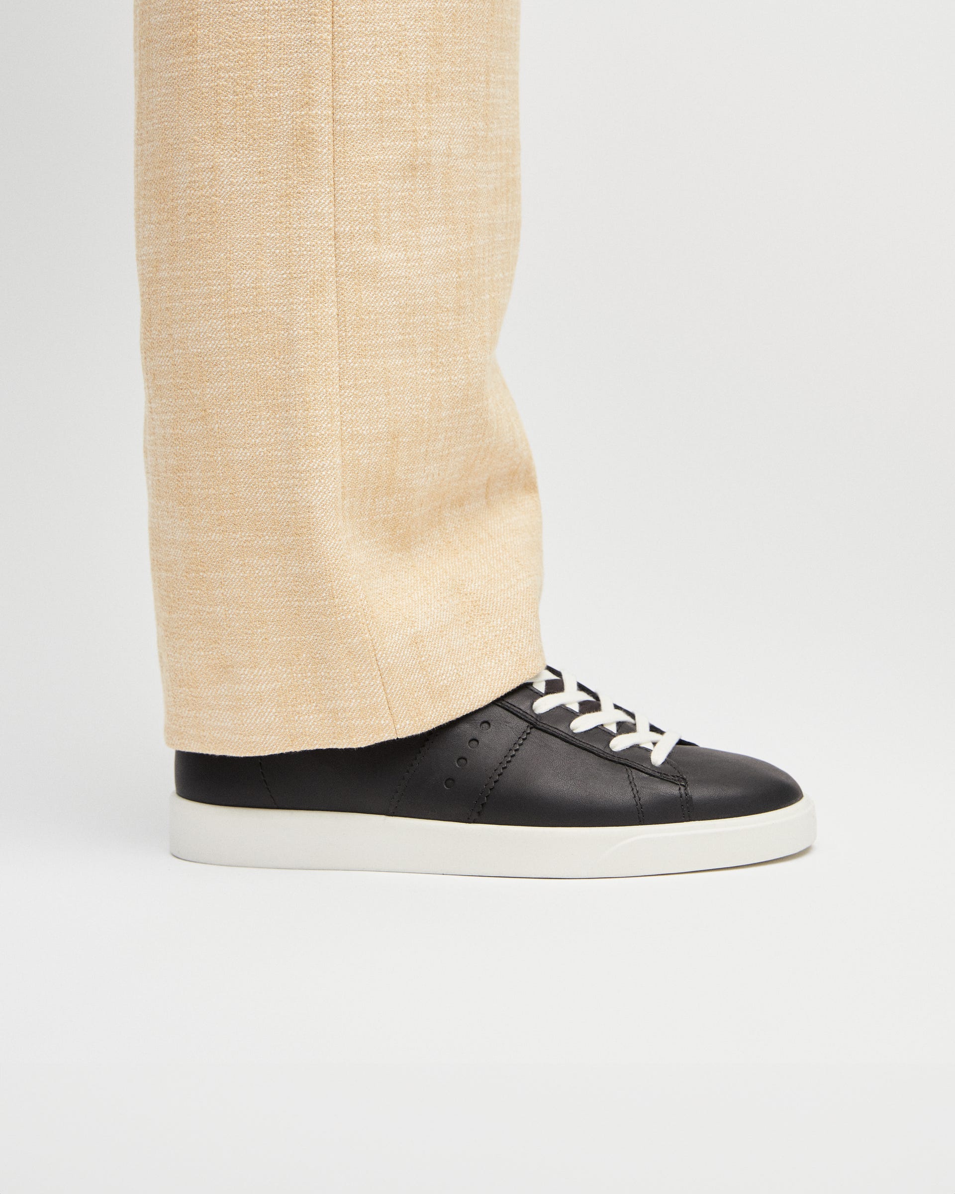 ECCO STREET LITE - Svart - Lifestyle image-1