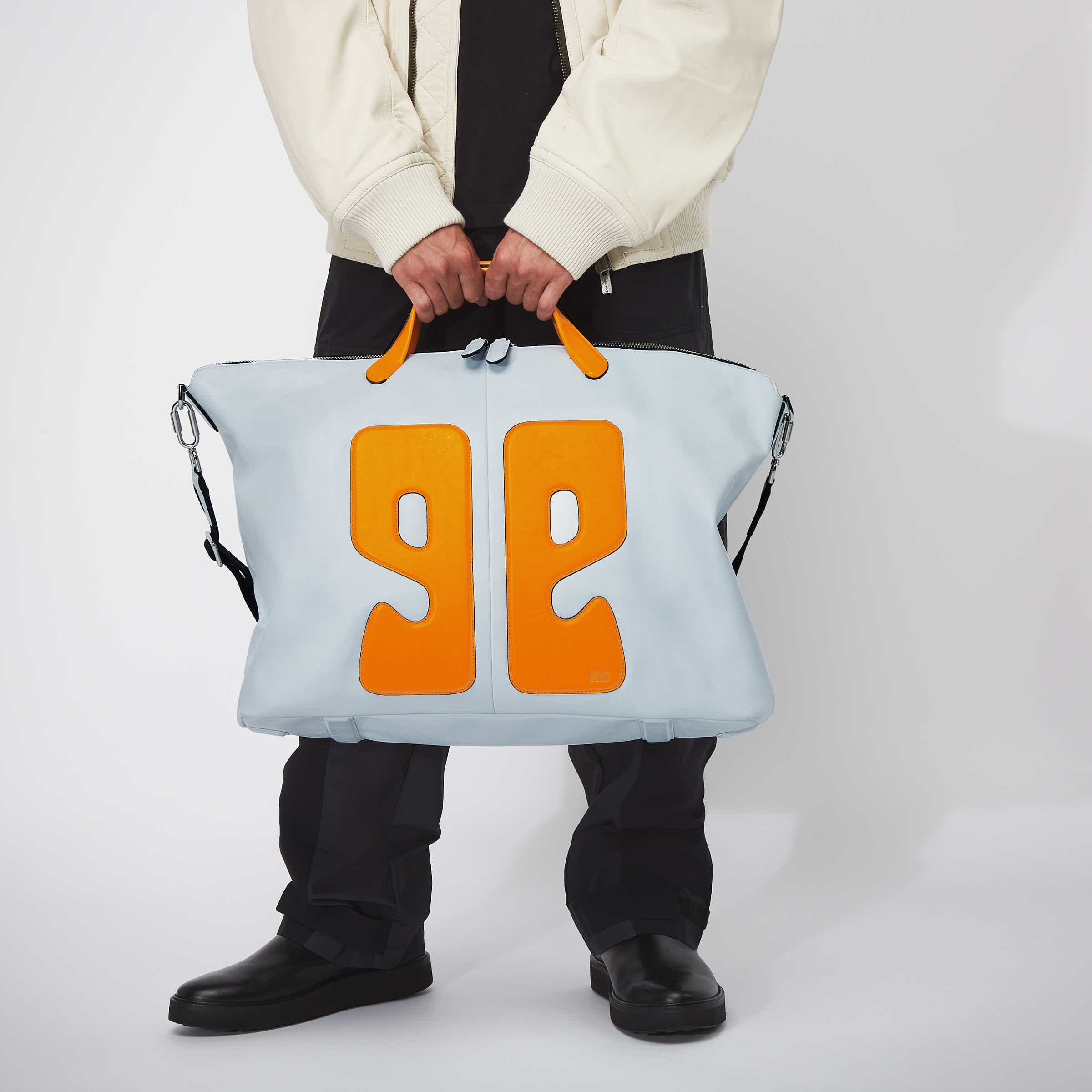 ECCO® E Weekender Leather Tote Bag - Blue - Modelshot-1