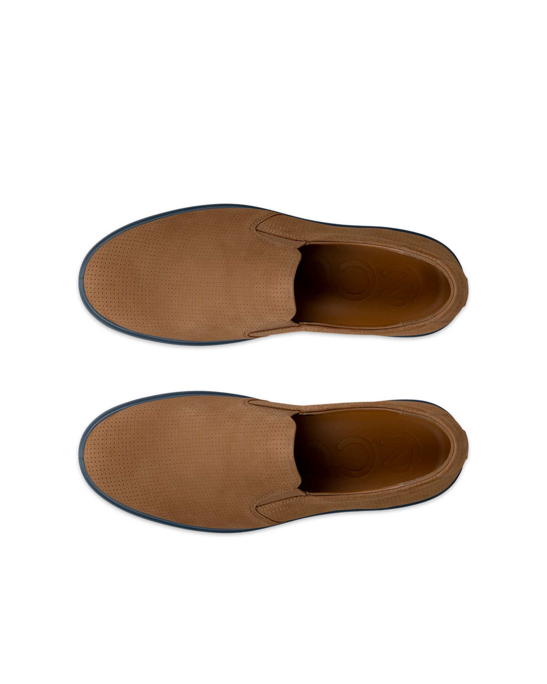 Men's ECCO® Soft 60 Nubuck Slip-On - Brown - Top left pair
