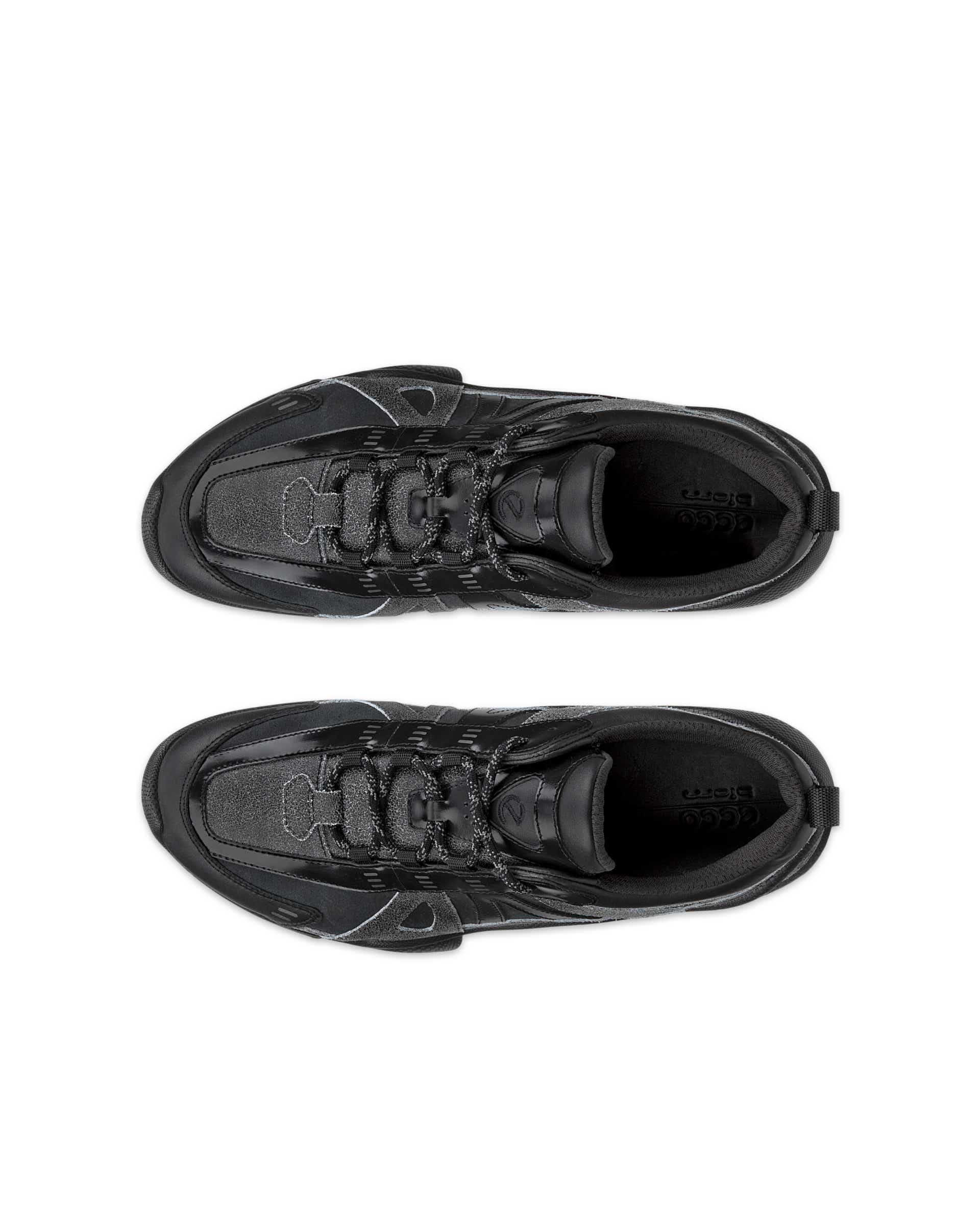 ECCO® BIOM C-Trail baskets de plein air en cuir pour homme - Noir - Top left pair