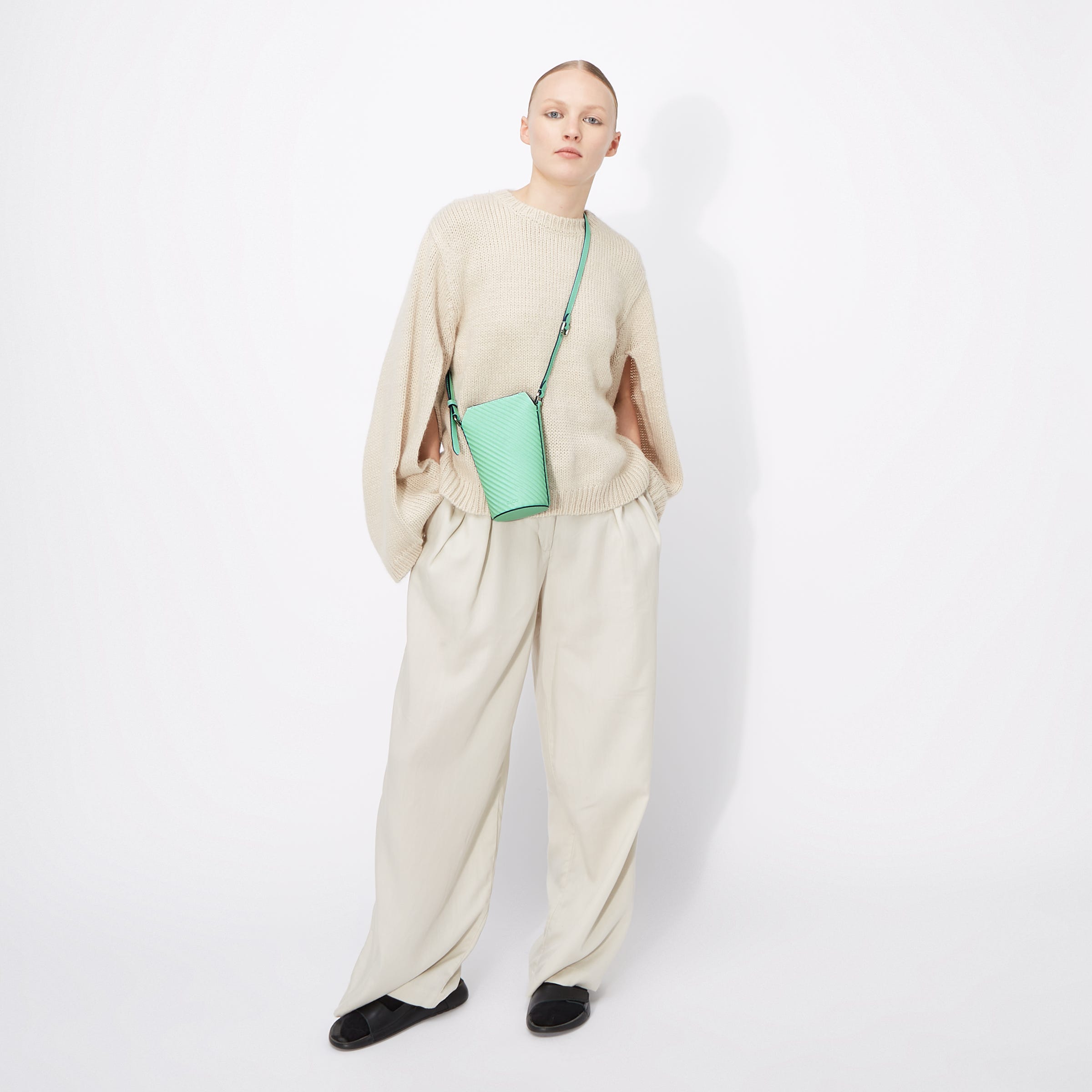 ECCO Pot Grooved レザークロスボディバッグ - ブルー - Modelshot-1