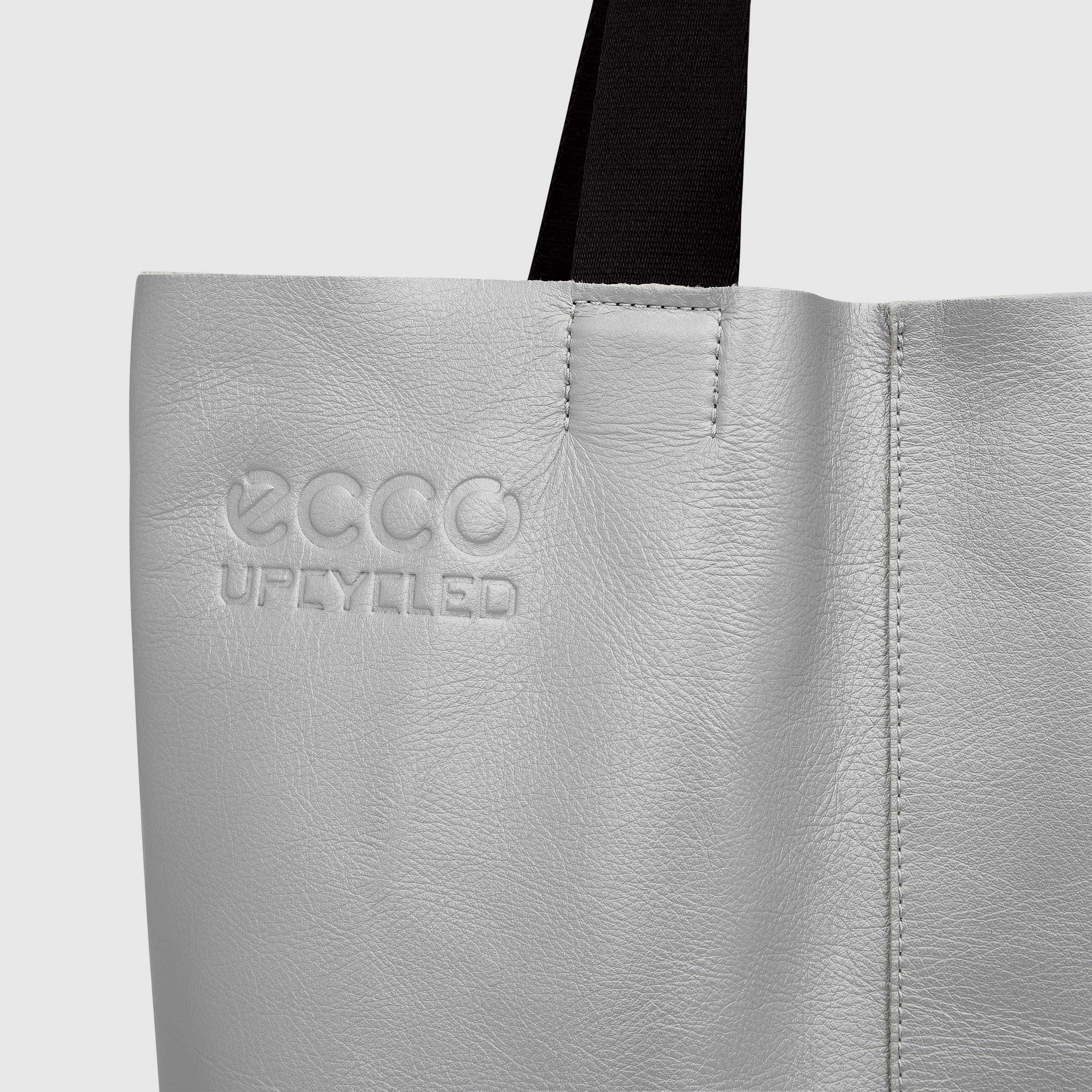 ECCO Upcycled North South - Metallics - Detail-1