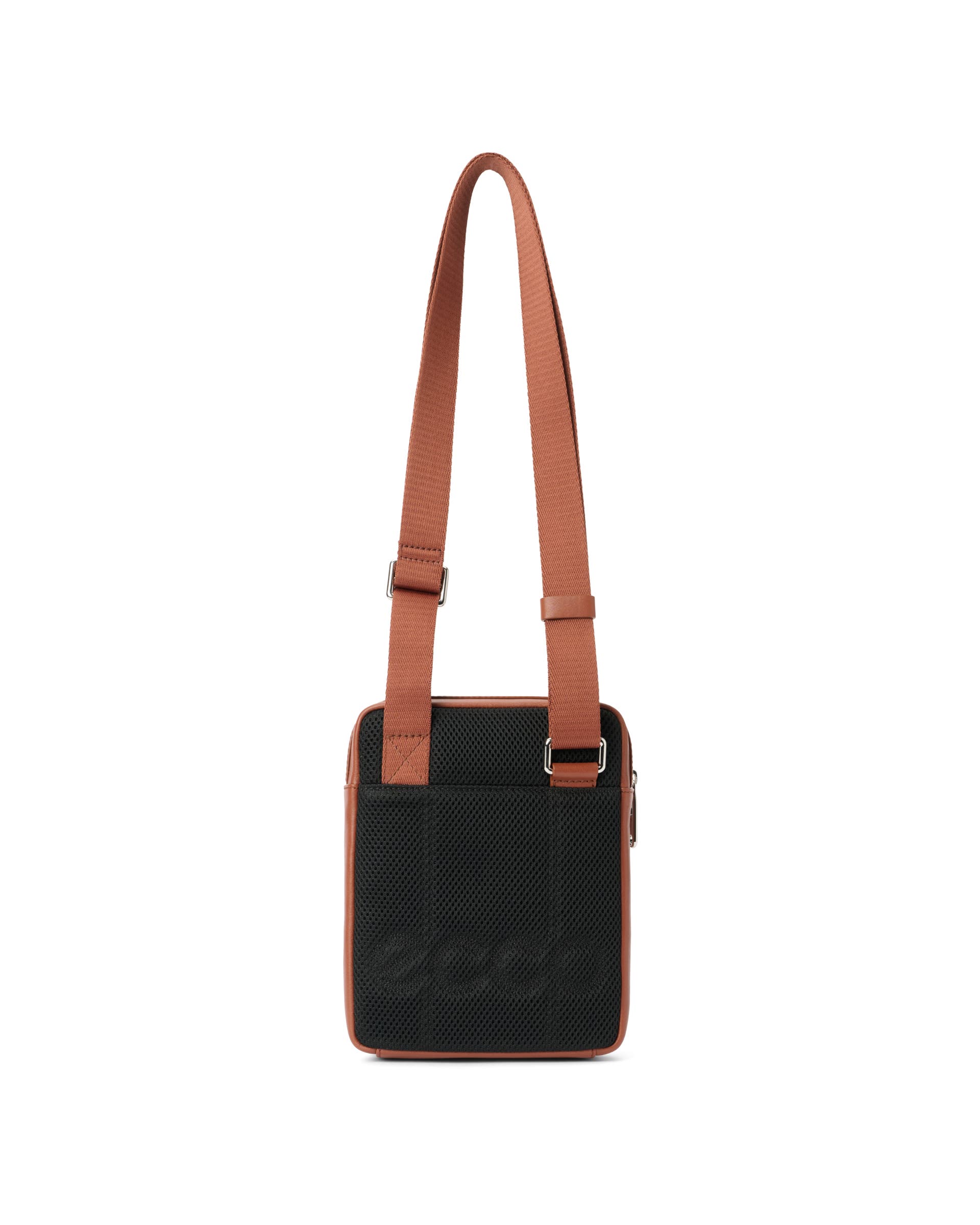FLAT POUCH CITY CROSSBODY - 브라운 - Back