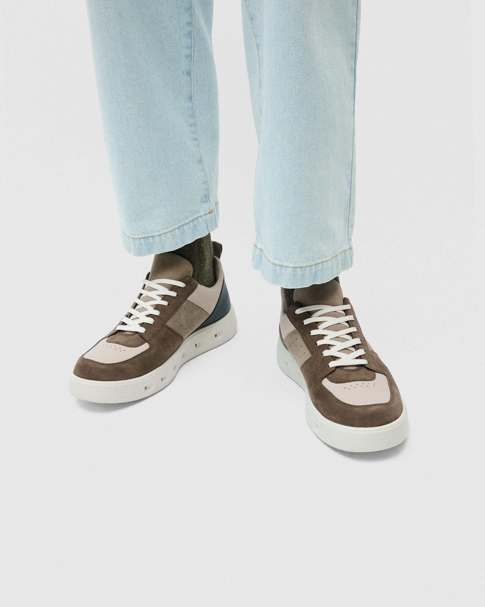 ECCO® STREET 720 heren leren sneaker met Gore-Tex - Groen - Lifestyle image-1