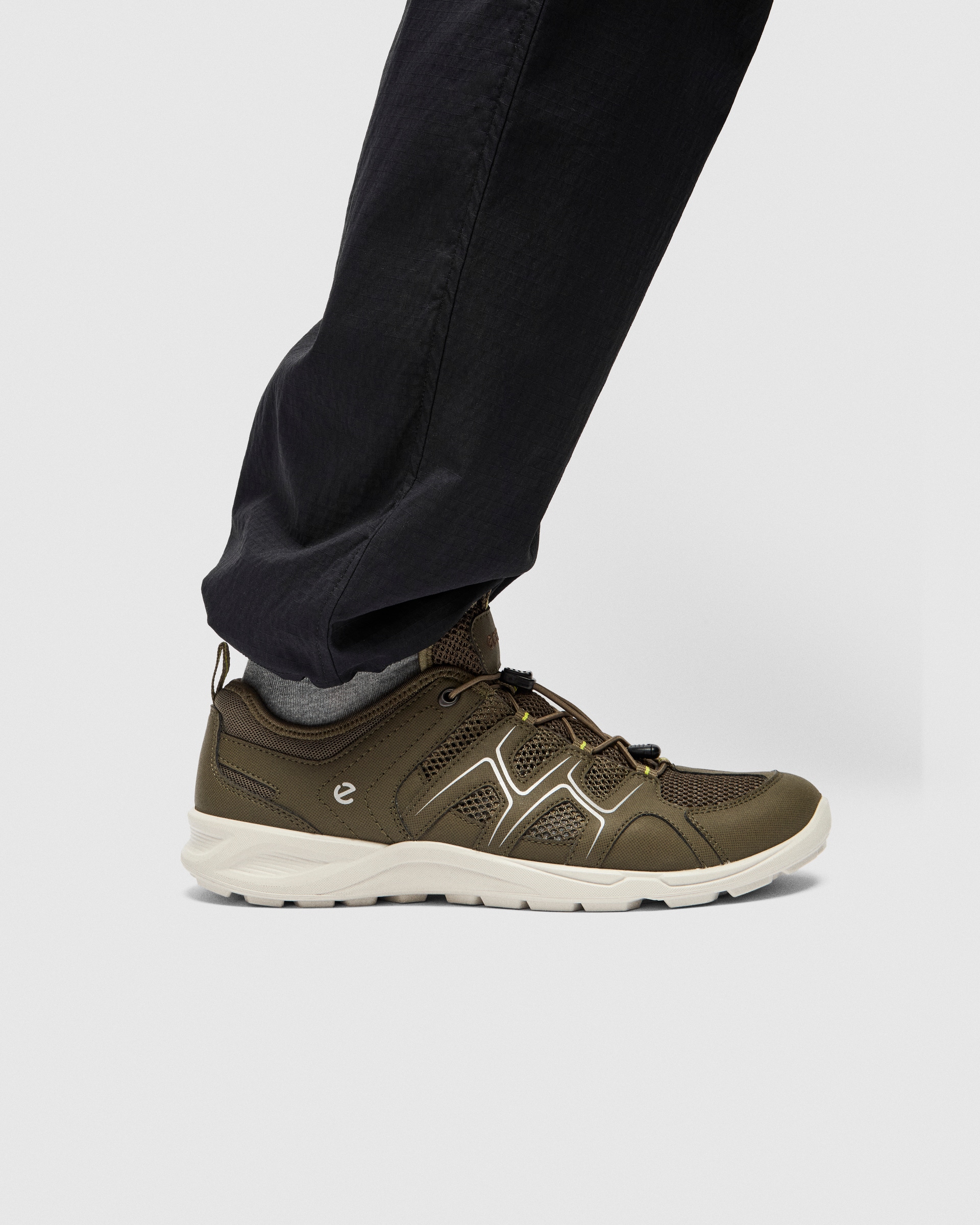 Sapatos caminhada homem ECCO® Terracruise LT - Verde - Lifestyle image-1
