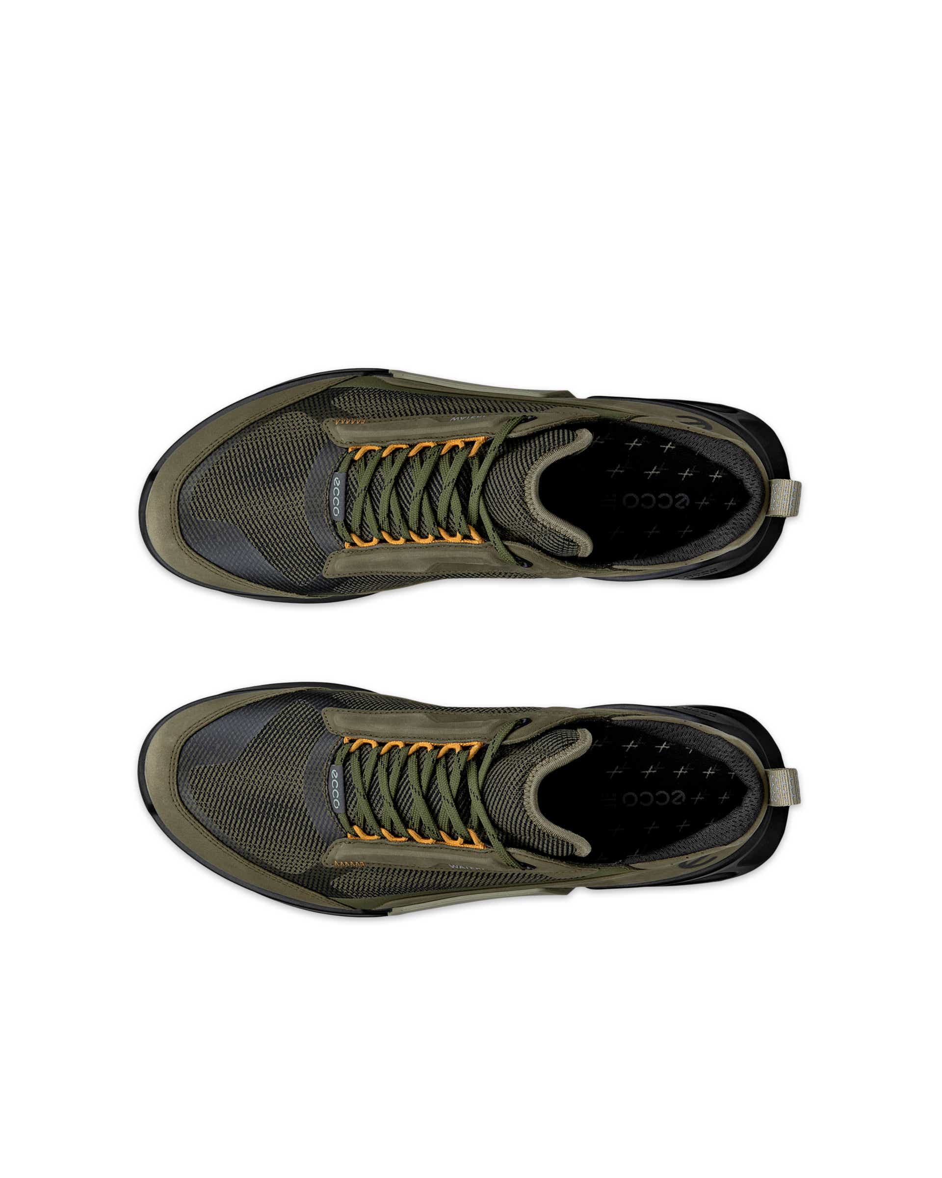 ECCO® Biom 2.1 X Mountain baskets en nubuck imperméable pour homme - Vert - Top left pair
