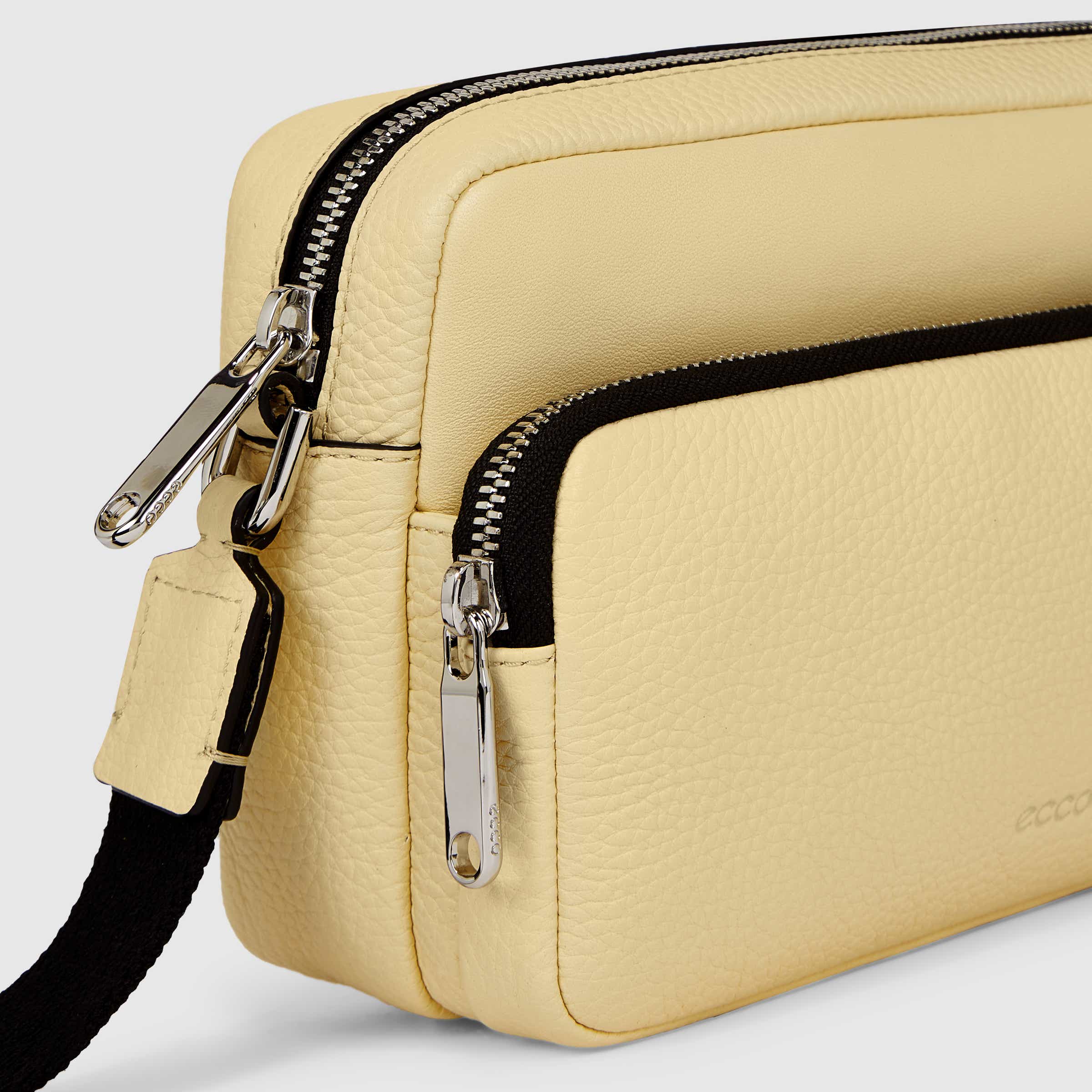 ECCO Textureblock Camera Bag - Yellow - Detail-1