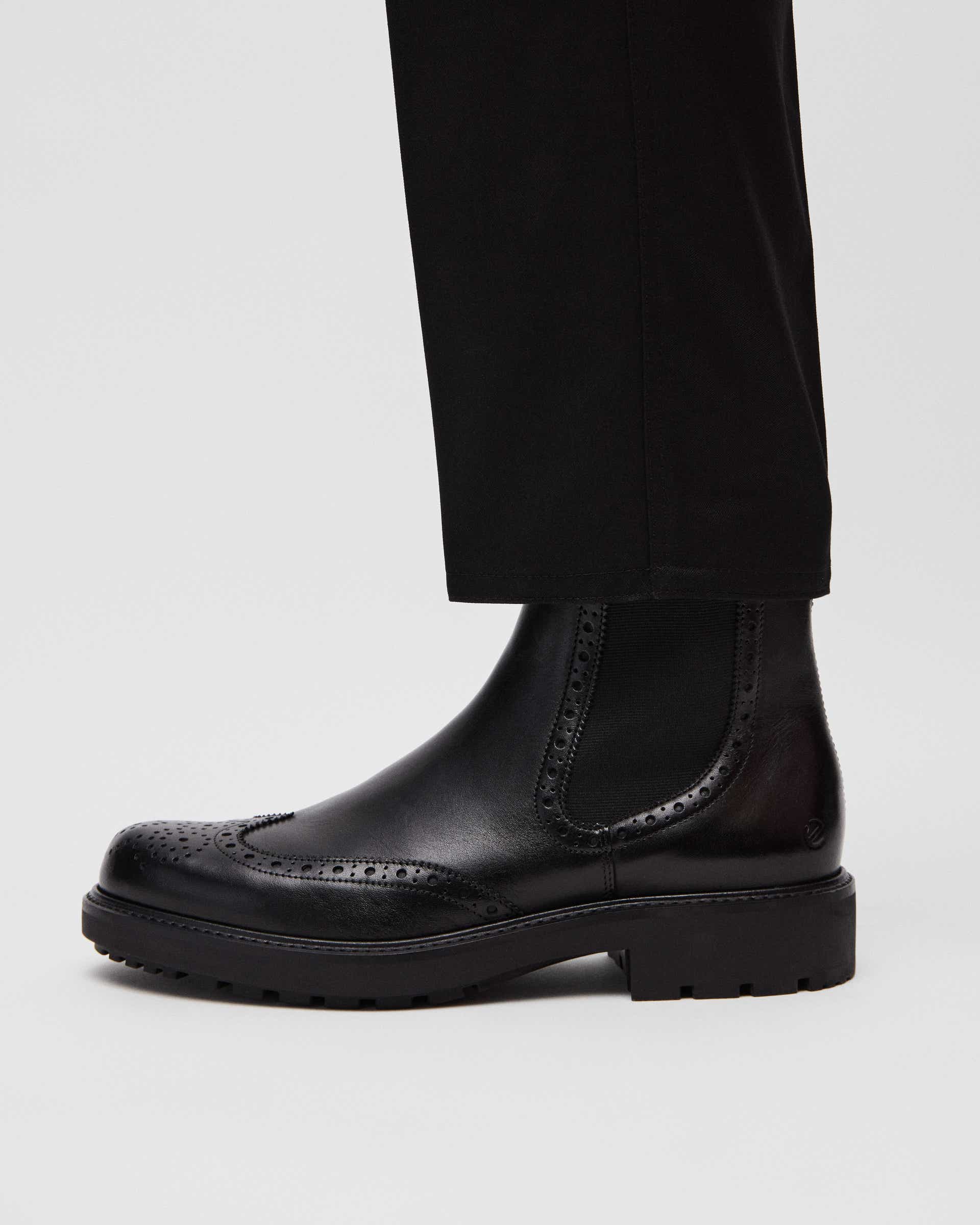 ECCO® Metropole Oslo Herren Chelsea Boot aus Leder - Schwarz - Lifestyle image-1