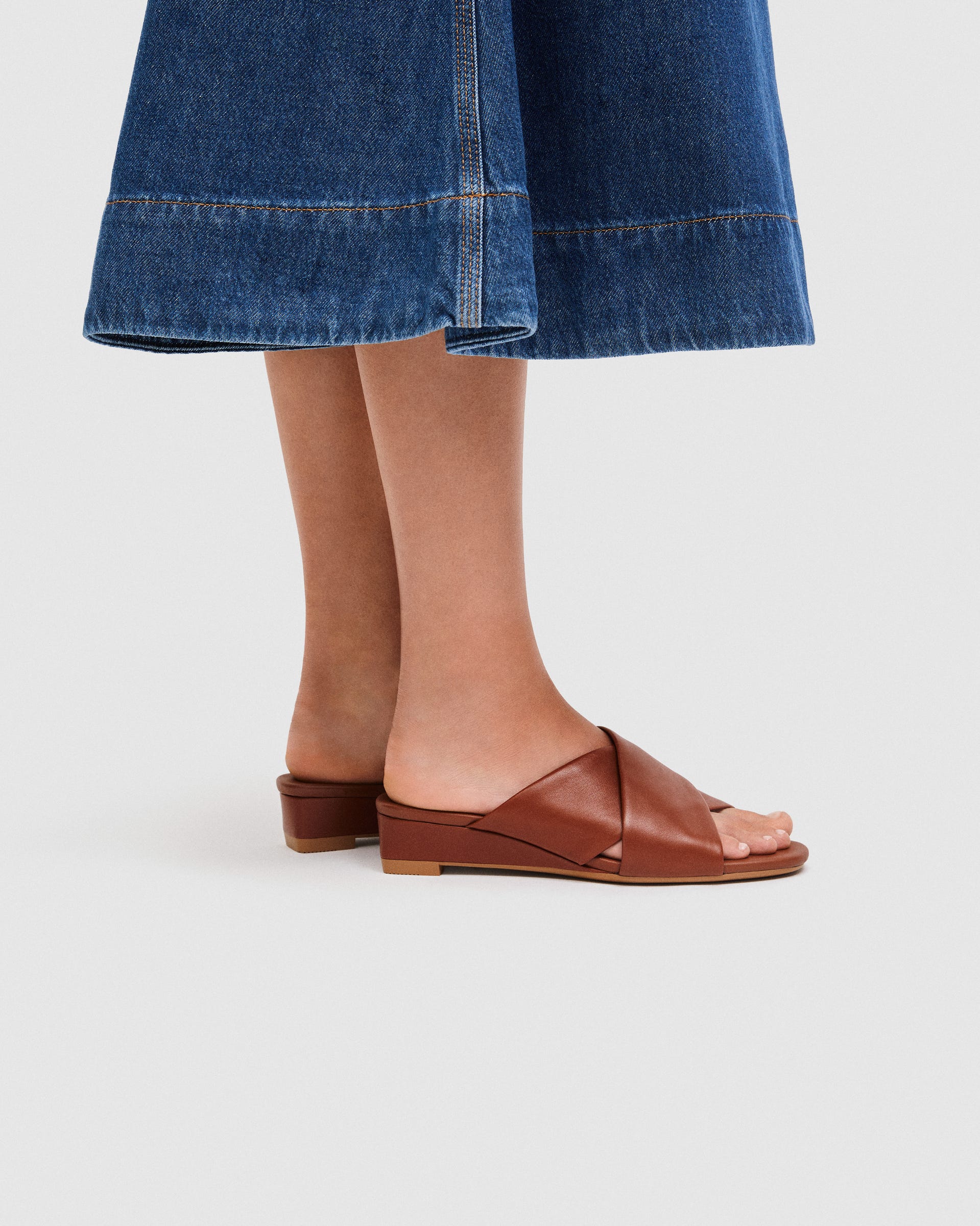 ECCO ASTRID WEDGE WOMEN'S SLIDE - Brown - Lifestyle image-1