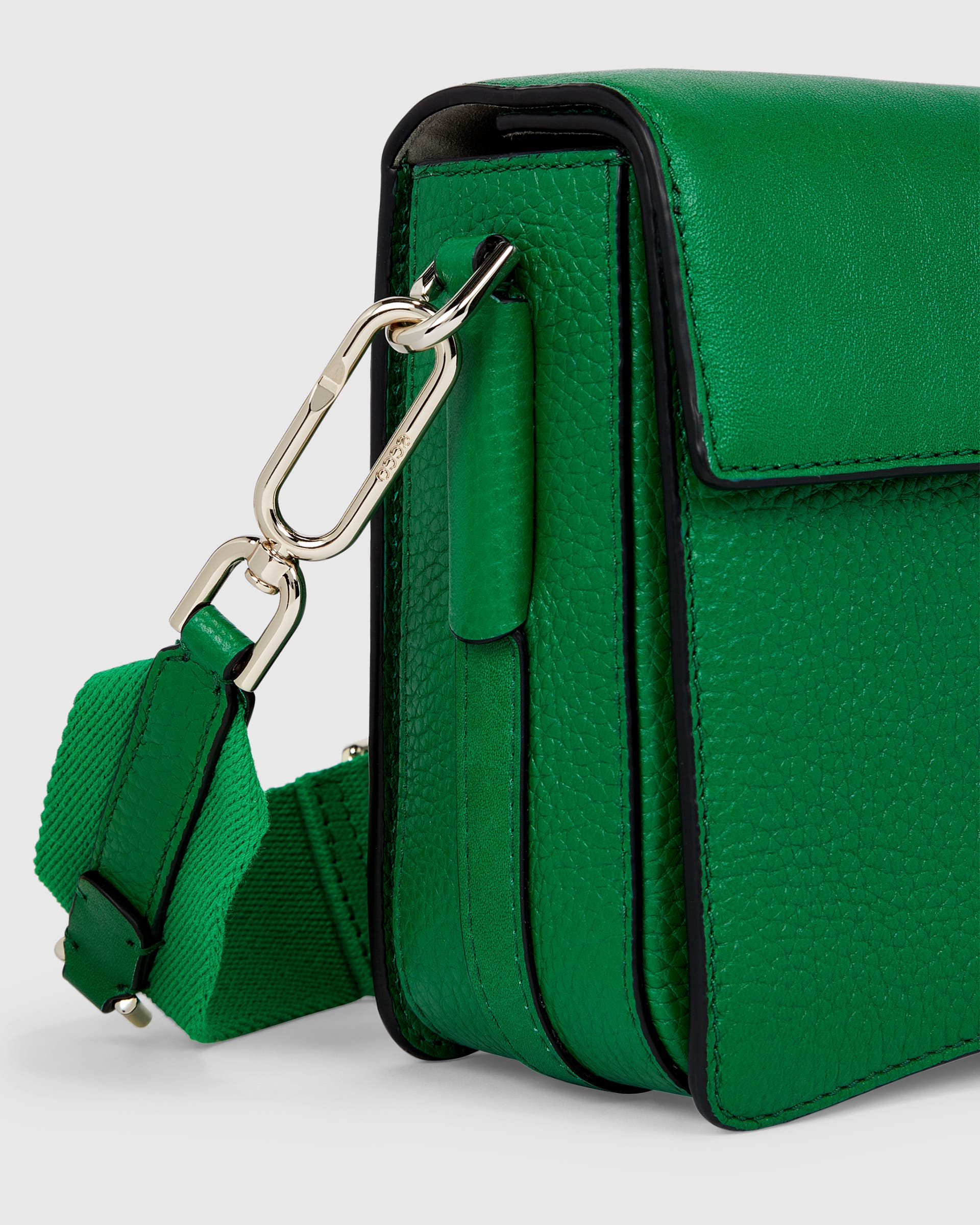 ECCO® Textureblock Leather Pinch Crossbody Bag - Green - Detail-1