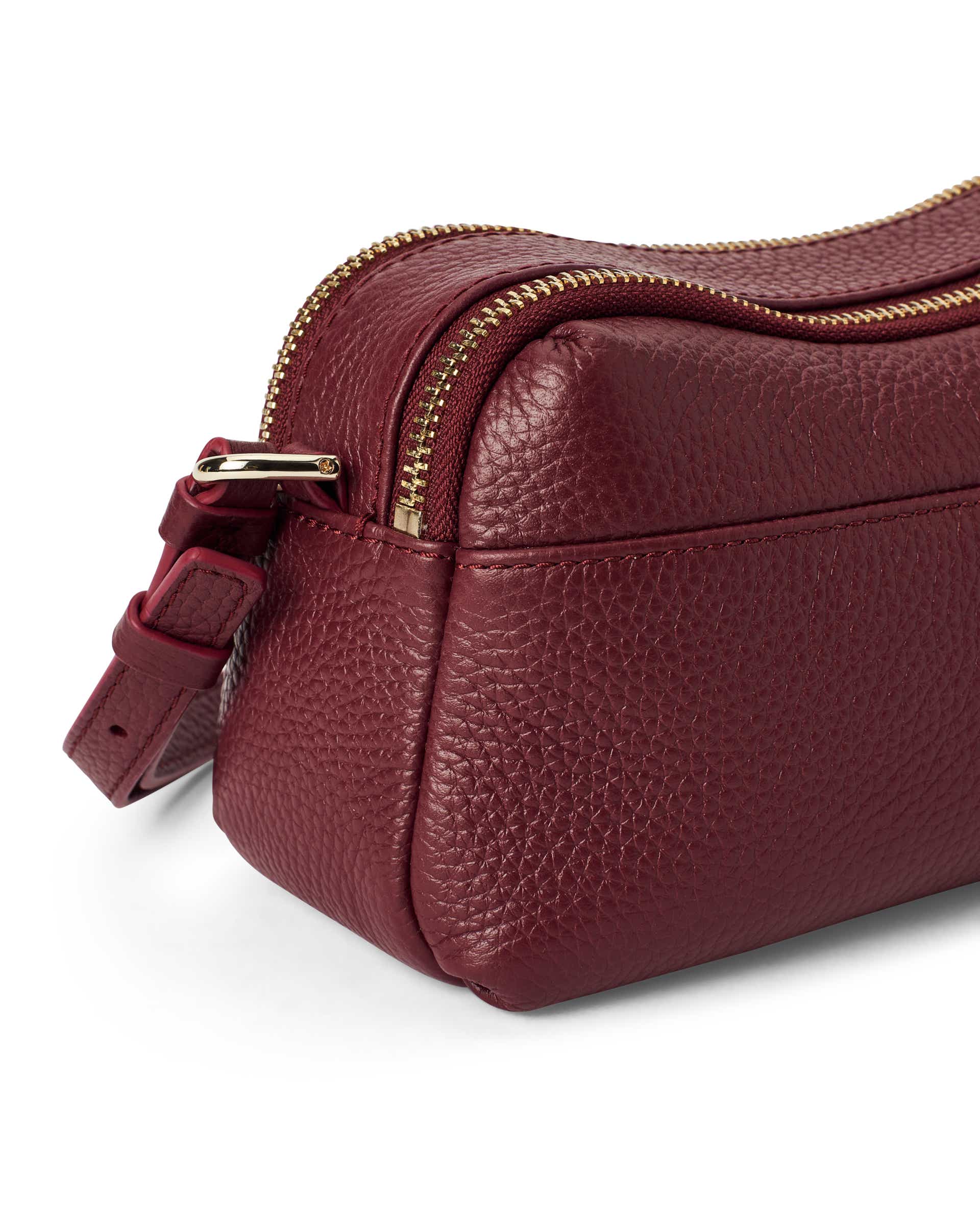 Women's ECCO® CAMERA BAG CURVE Leather Camera Bag - Red - Detail-1