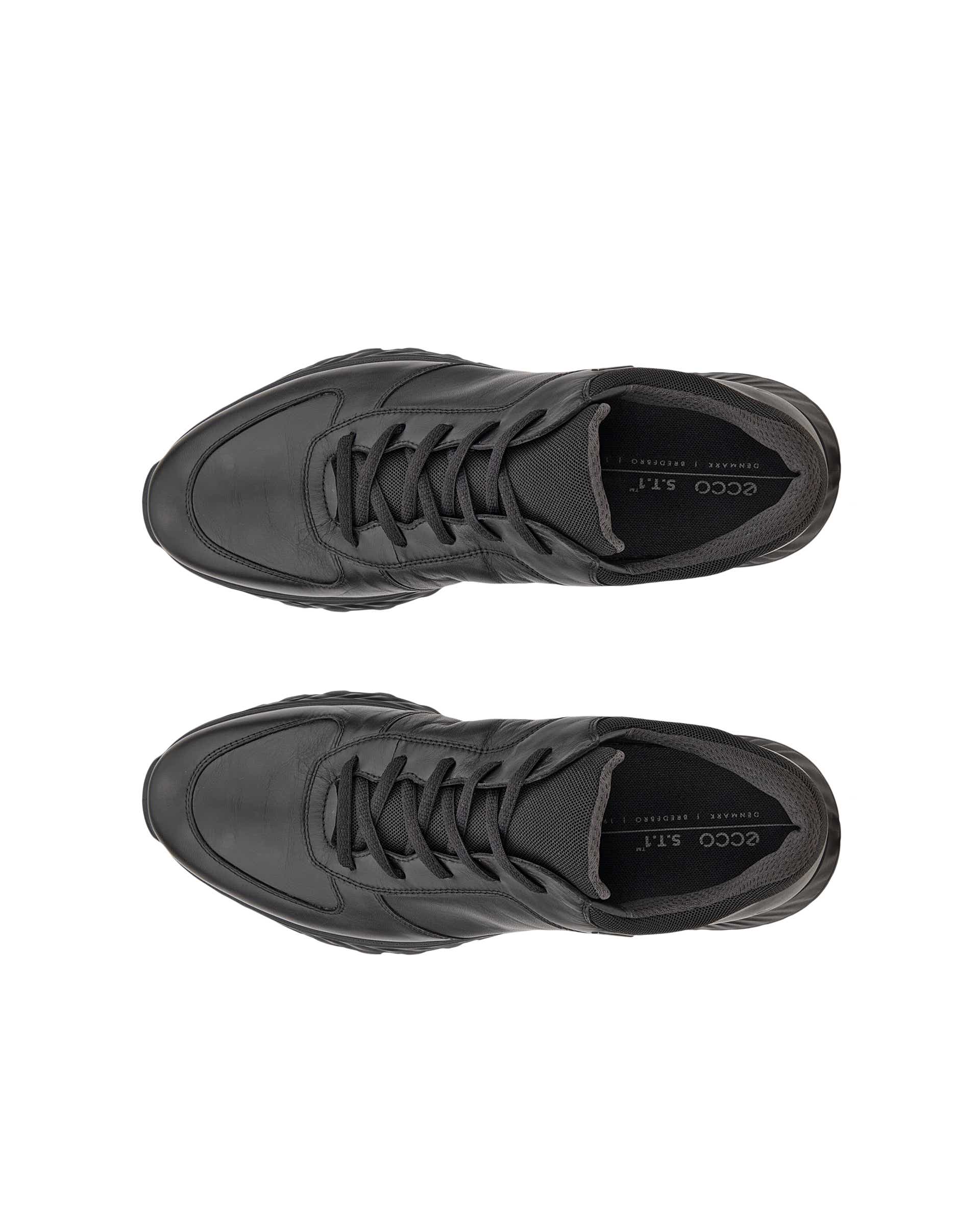 Pánské kožené outdoorové Gore-Tex tenisky ECCO® Exostride - Černá - Top left pair