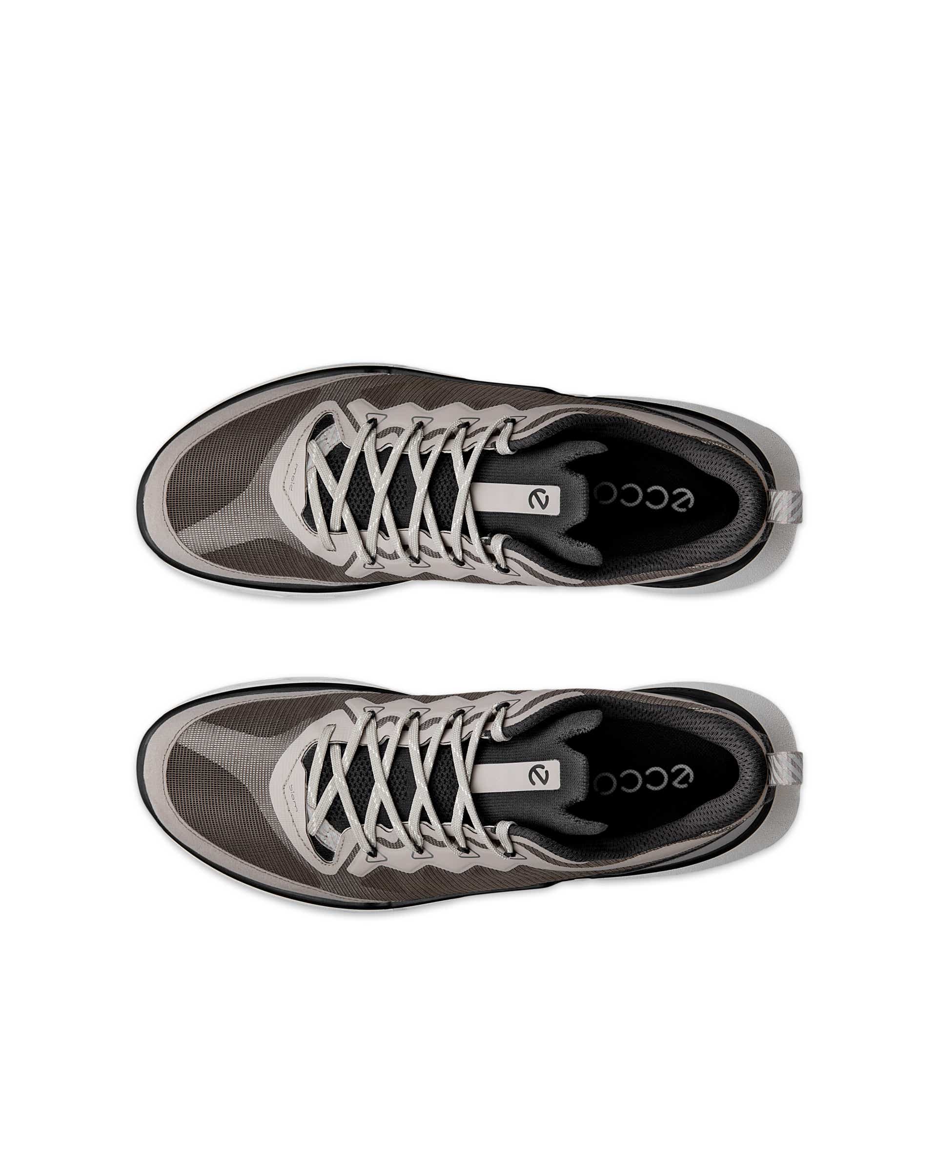 ECCO® BIOM 720 BREATHRU baskets en toile pour homme - Gris - Top left pair