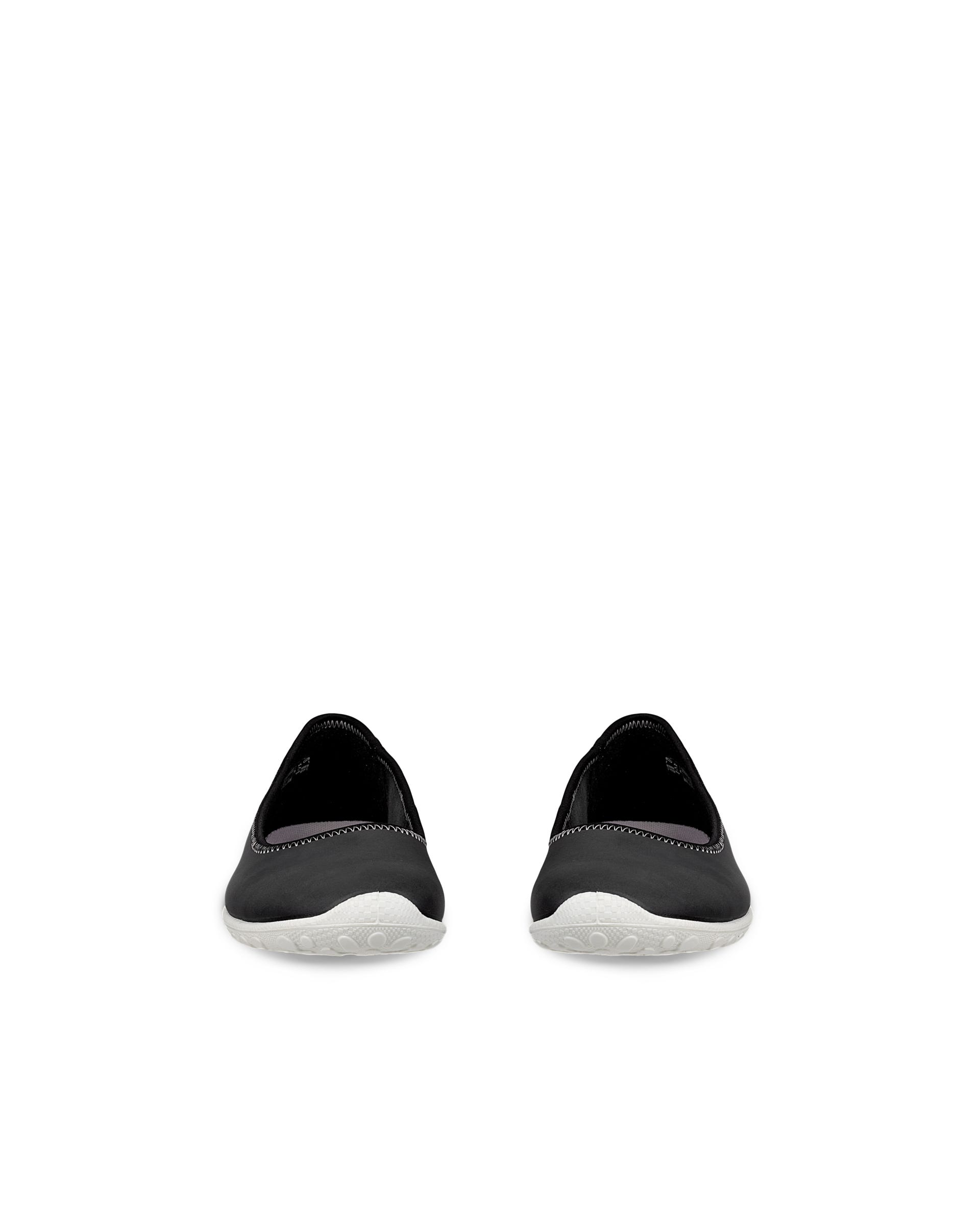 ECCO BIOM LITE W SLIP ON - Czarny - Outside