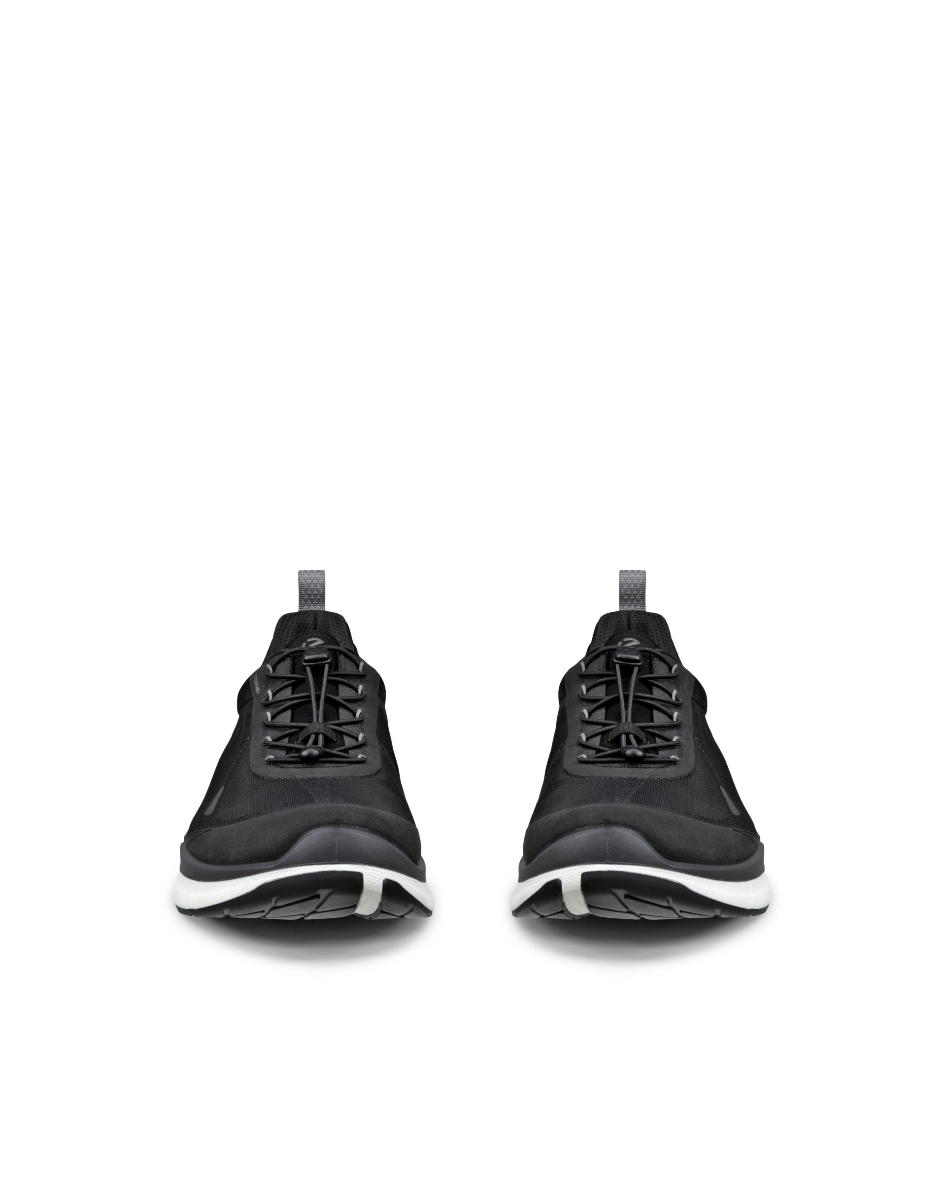 ECCO BIOM 2.2 メンズ テキスタイルスニーカー - ブラック - Front pair