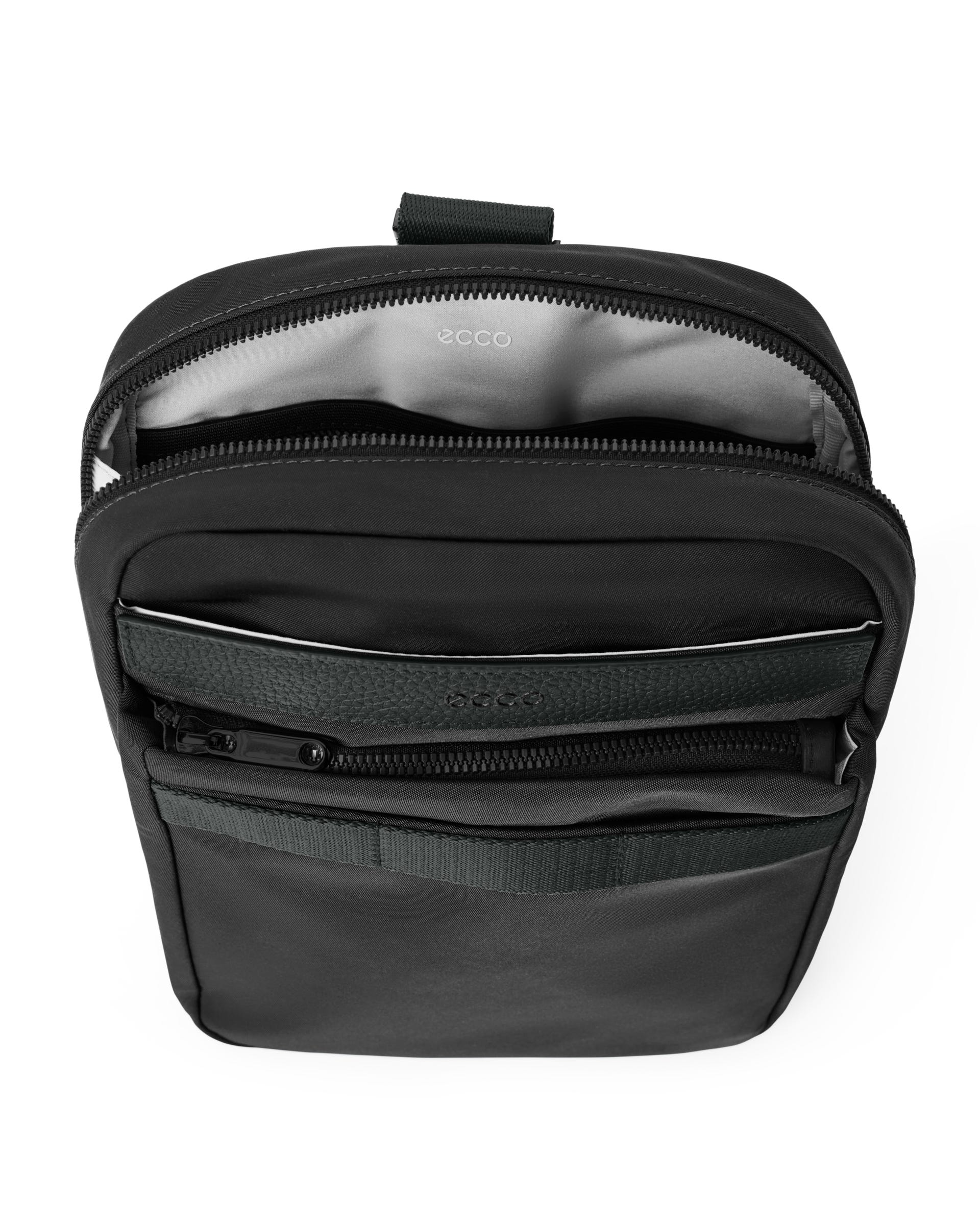 ECCO Voyager X Body Sling - Black - Inside