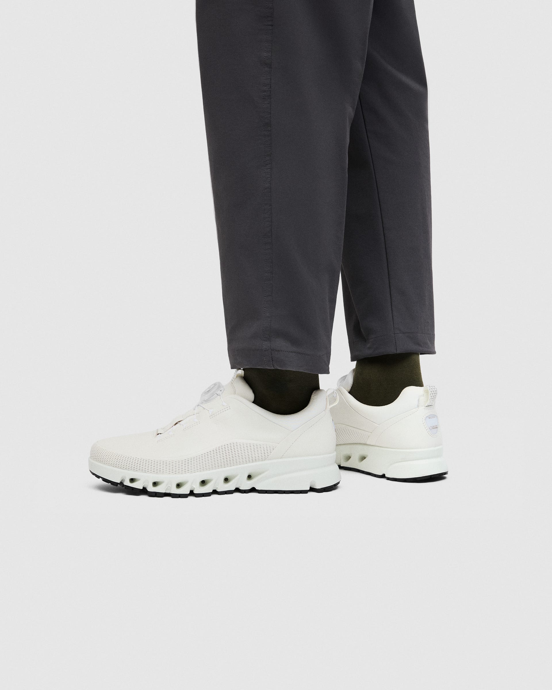 ECCO MULTI-VENT BOA MEN'S SNEAKER - White - Lifestyle image-1