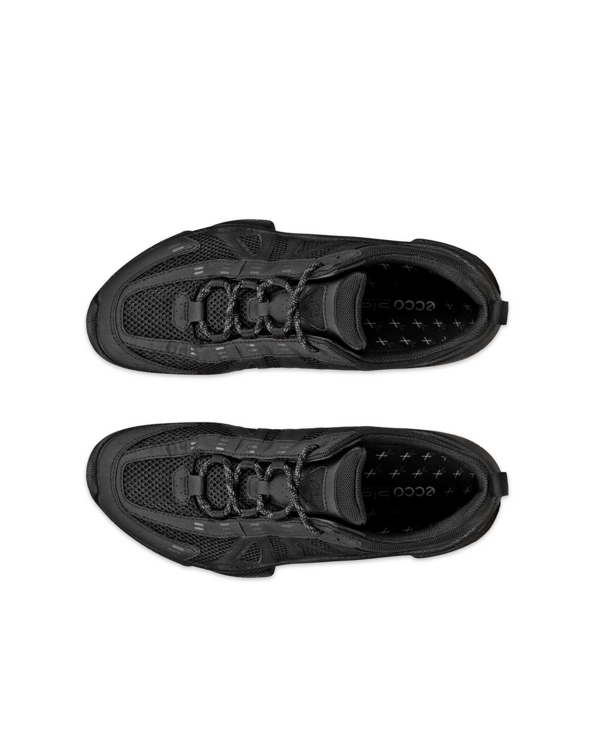 남성 ECCO® Biom C-Trail 텍스타일 아웃도어 트레이너 - 블랙 - Top left pair