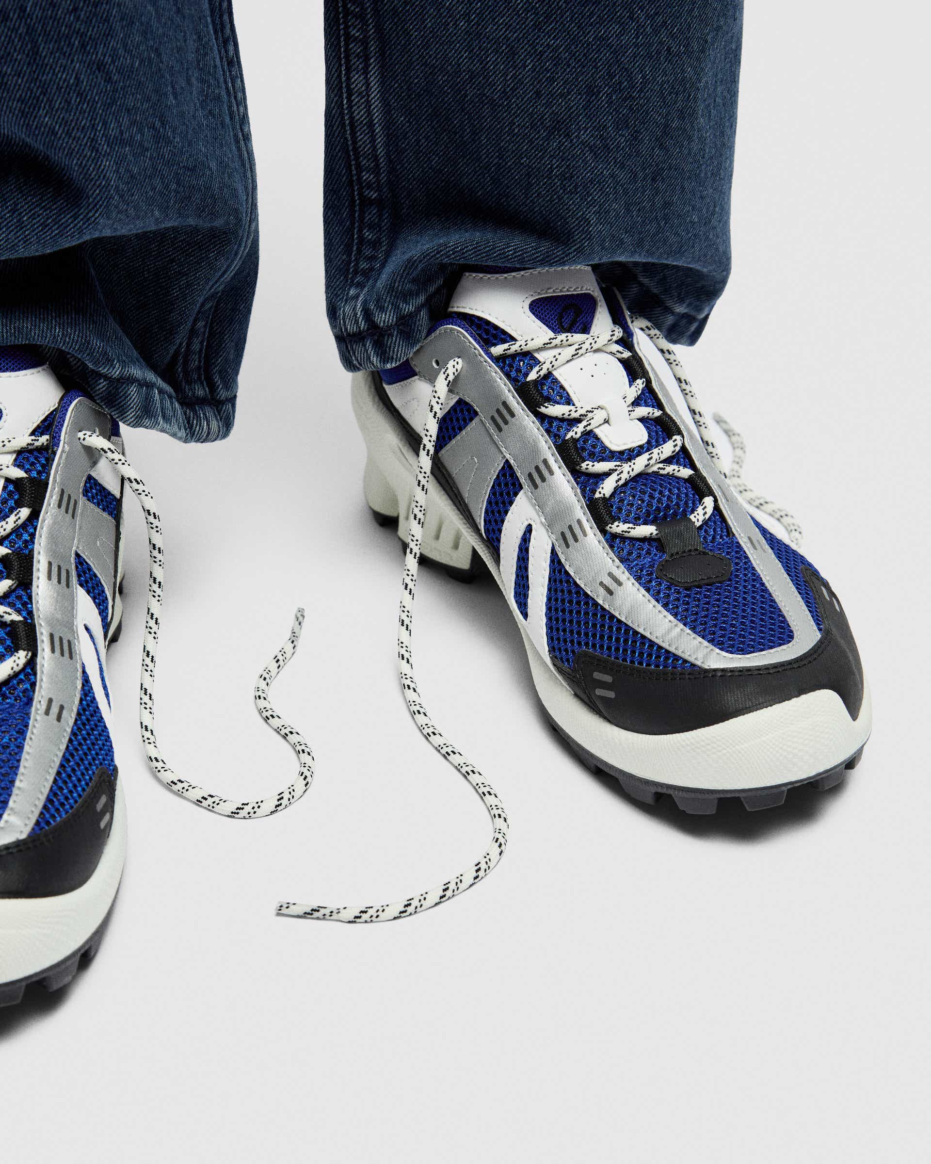 Pánské textilní outdoorové tenisky ECCO® BIOM C-Trail - Modrá - Lifestyle image-1