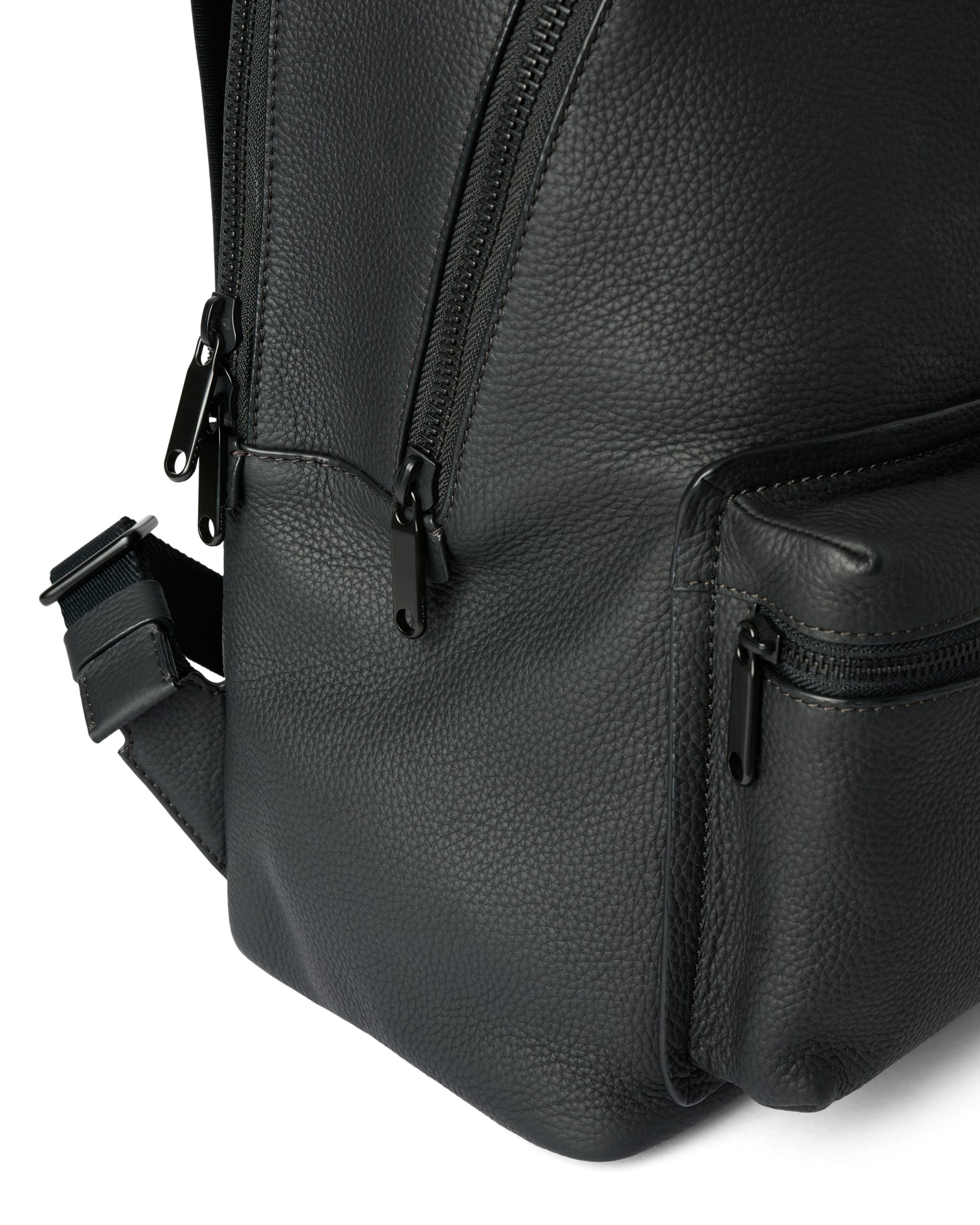 ECCO® Round Pack sac à dos en cuir - Noir - Detail-1