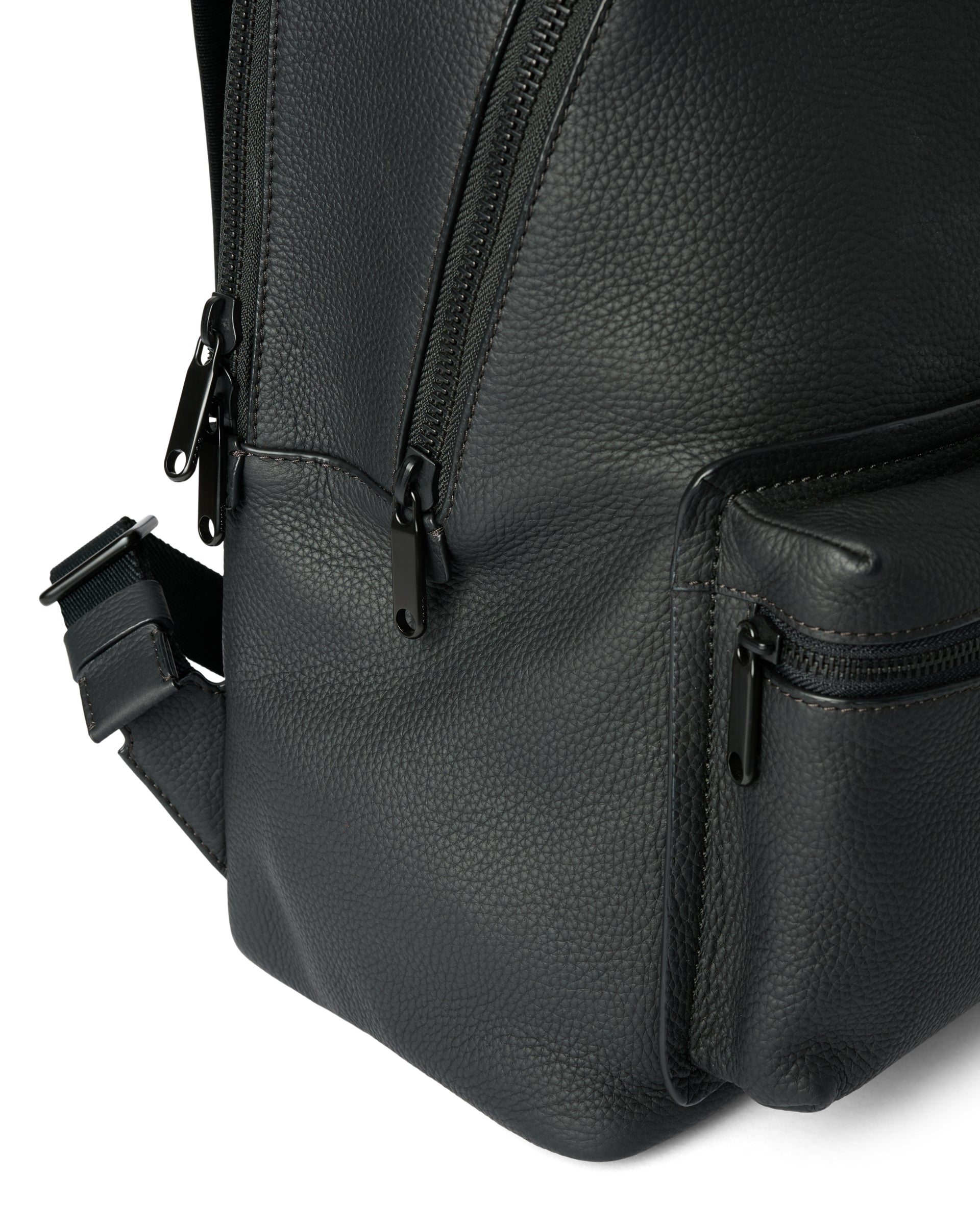 ECCO® Round Pack Rucksack aus Leder - Schwarz - Detail-1