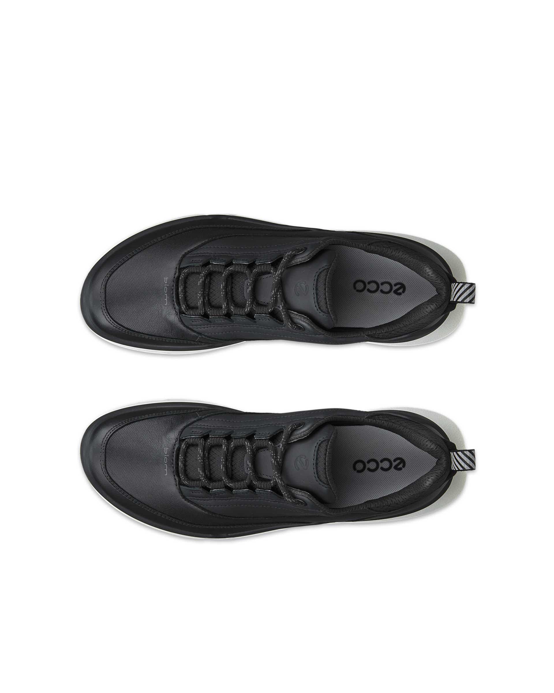 ECCO® BIOM 720 baskets en cuir Gore-Tex pour femme - Noir - Top left pair