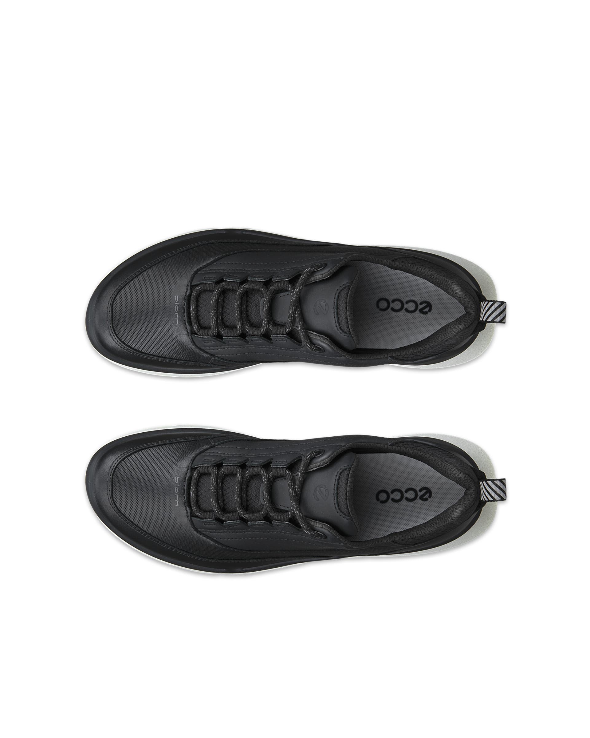 ECCO® BIOM 720 baskets en cuir Gore-Tex pour femme - Noir - Top left pair