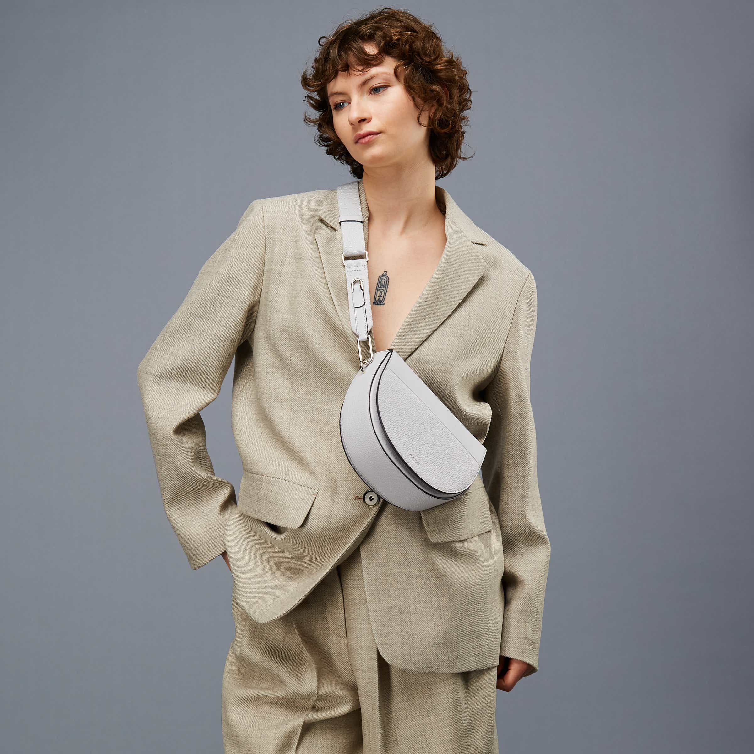 ECCO® Textureblock Leather Saddle Bag - Grey - Modelshot-1