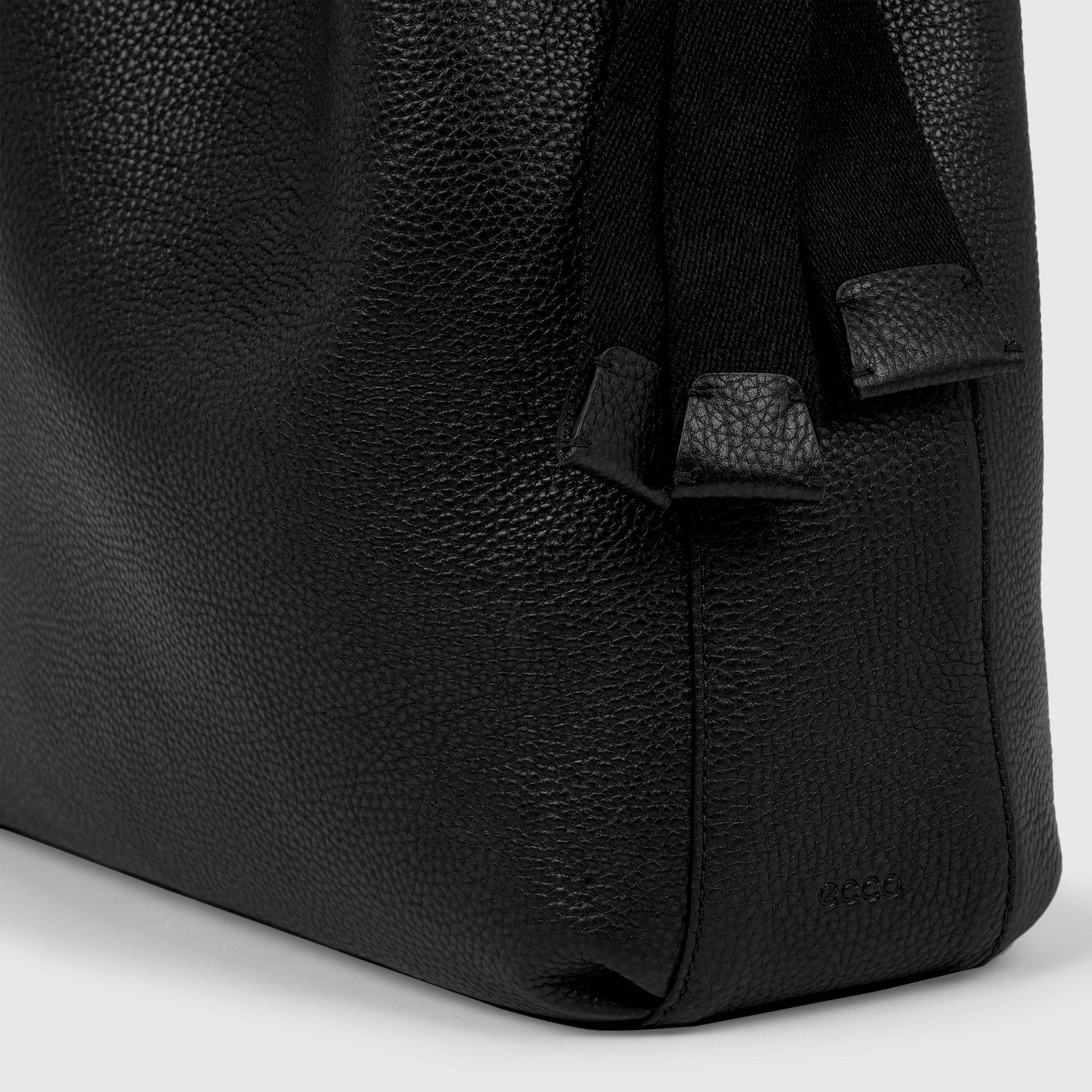 ECCO® Sail Leather Shoulder Bag - Black - Detail-2