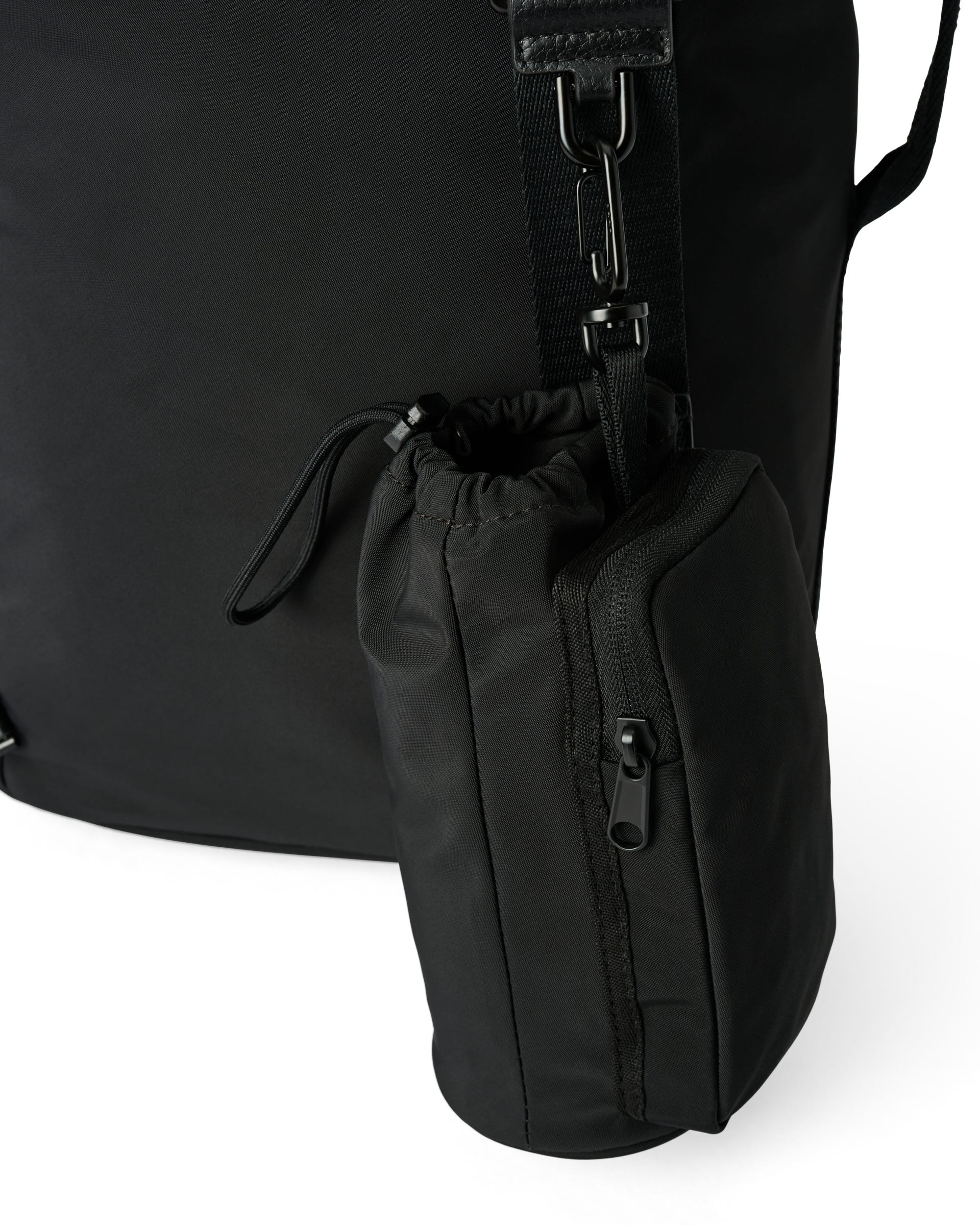 ECCO® Voyager Sack Leather Bag